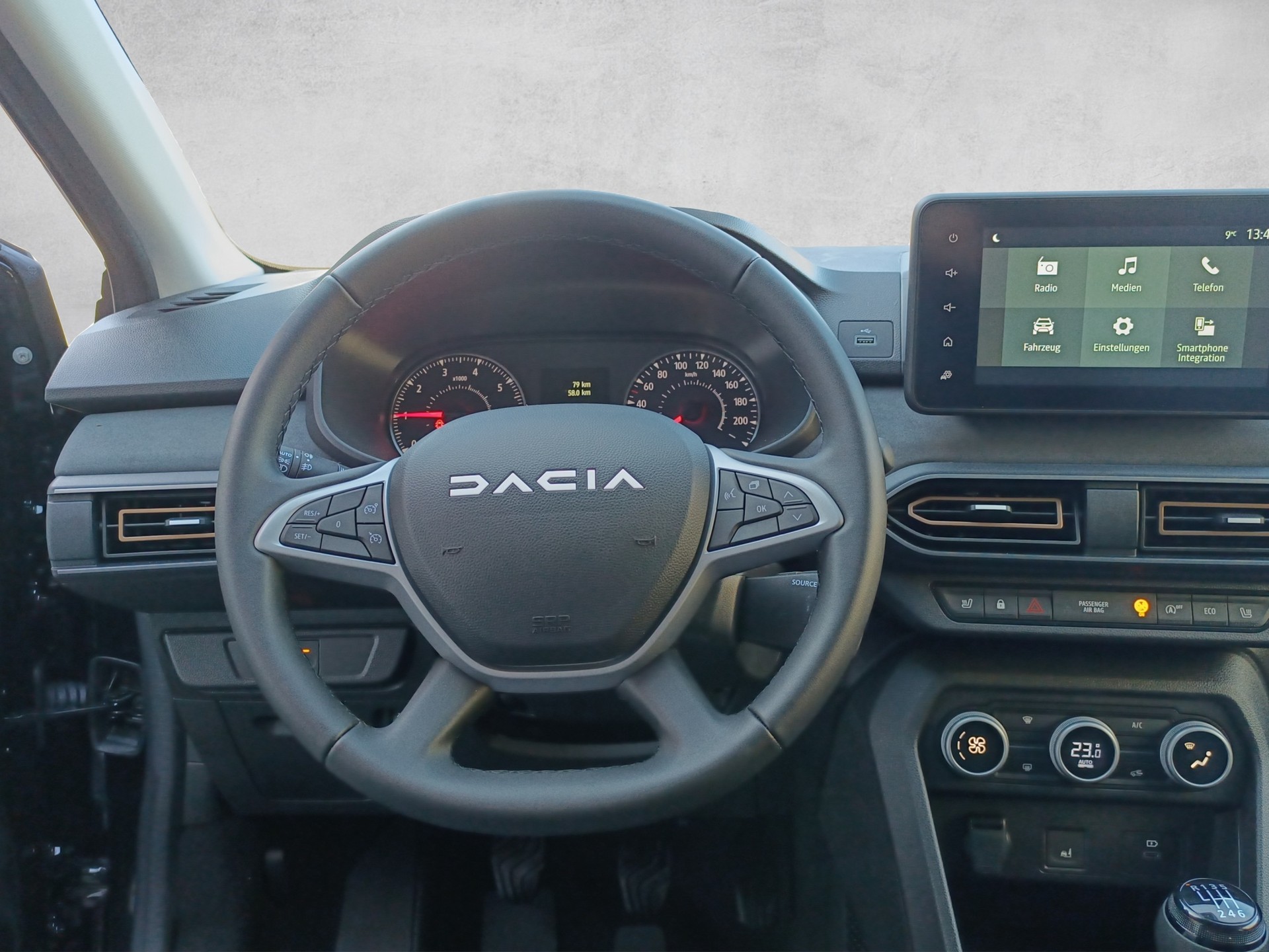 DACIA Jogger TCe 110 Extreme-image-11