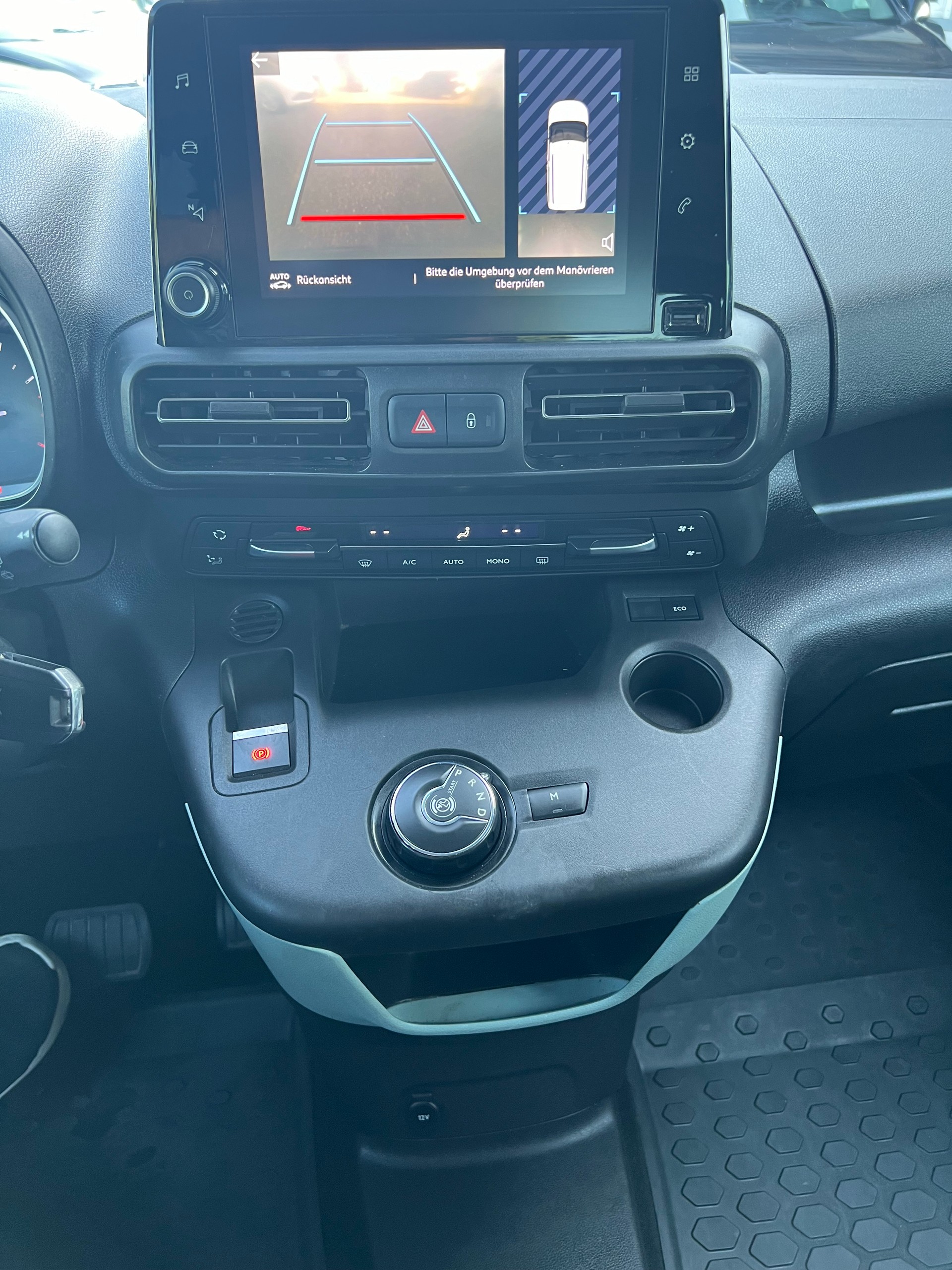 CITROEN Berlingo 1.2i PureTech Feel EAT8-image-8