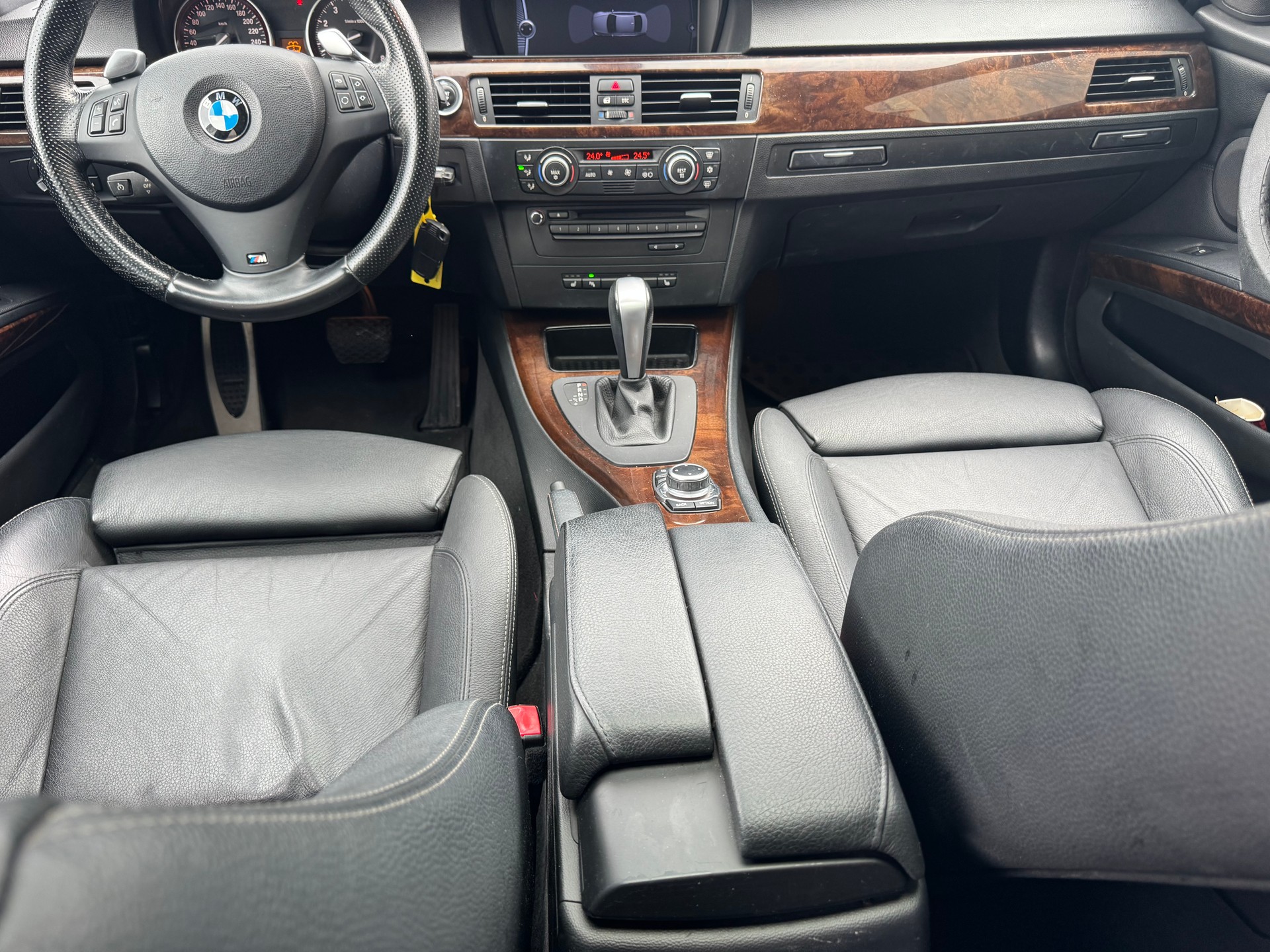 BMW 335i x-Drive Steptronic M-Packet-image-7