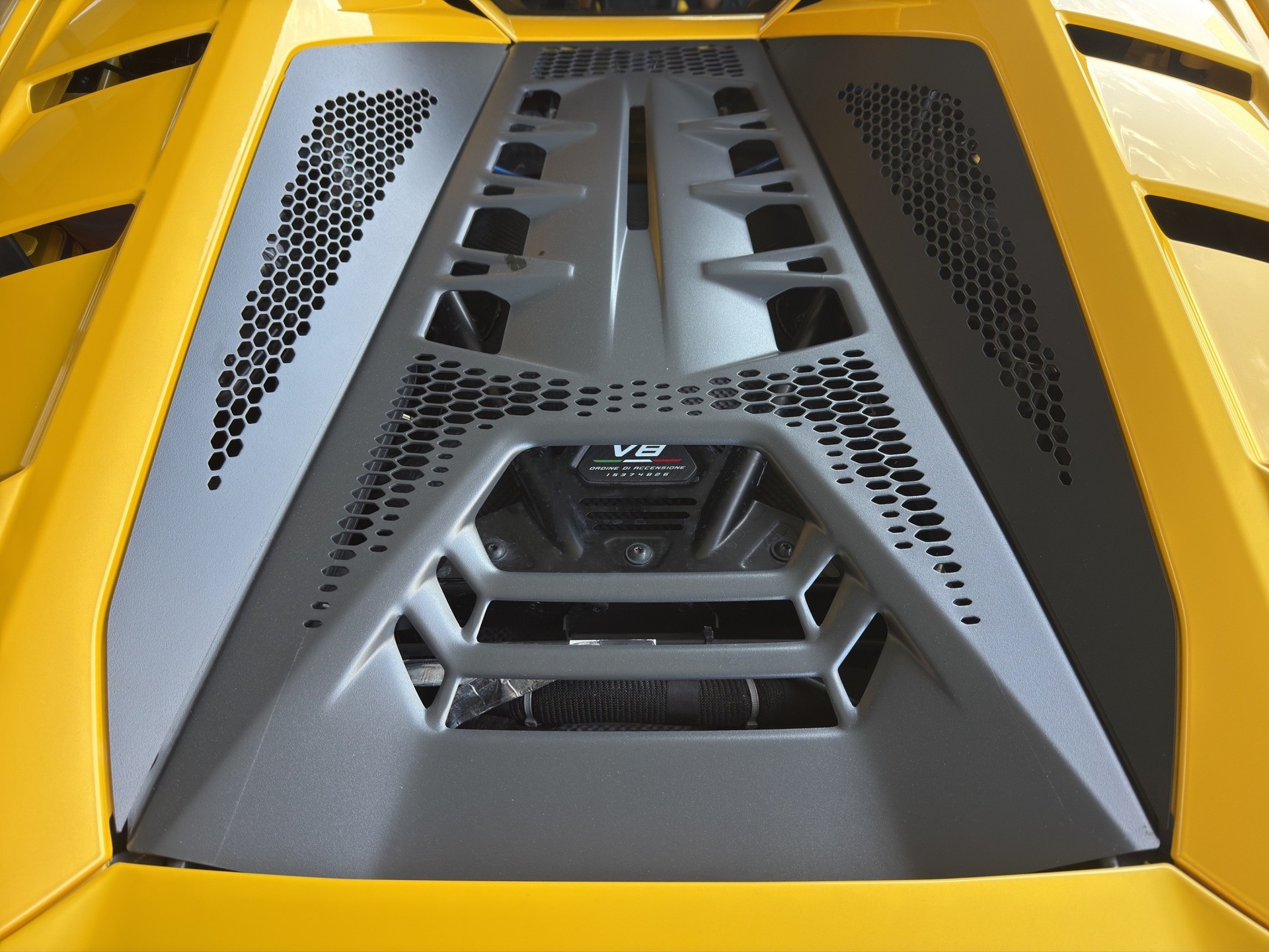 LAMBORGHINI Temerario Coupé-image-7