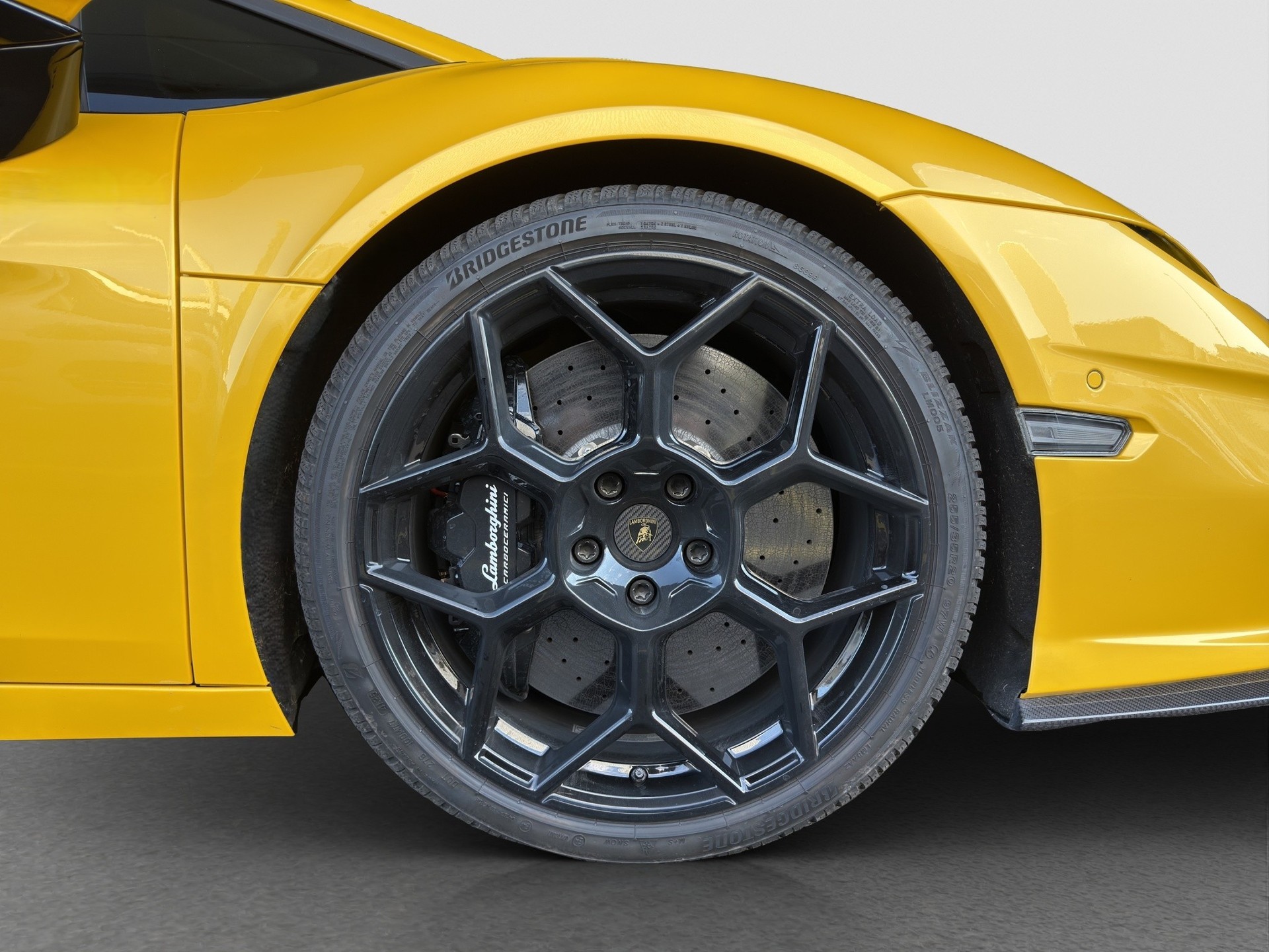 LAMBORGHINI Temerario Coupé-image-8