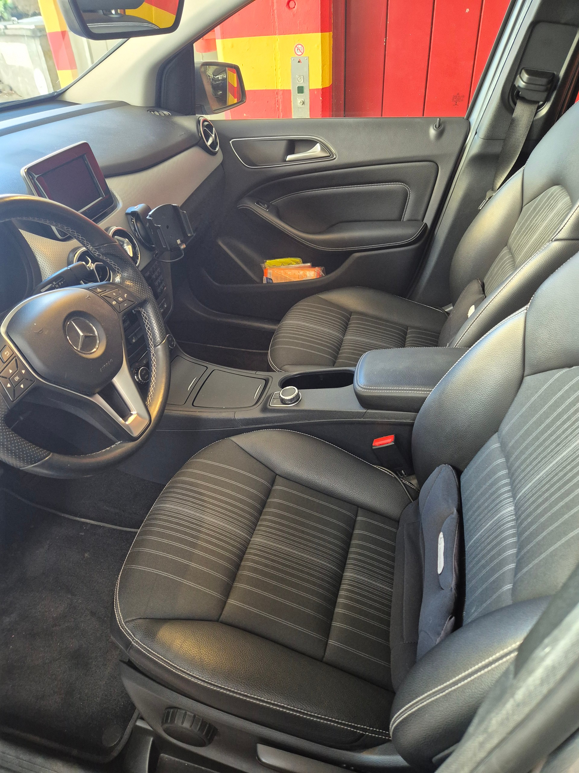 MERCEDES-BENZ B 250 7G-DCT-image-5