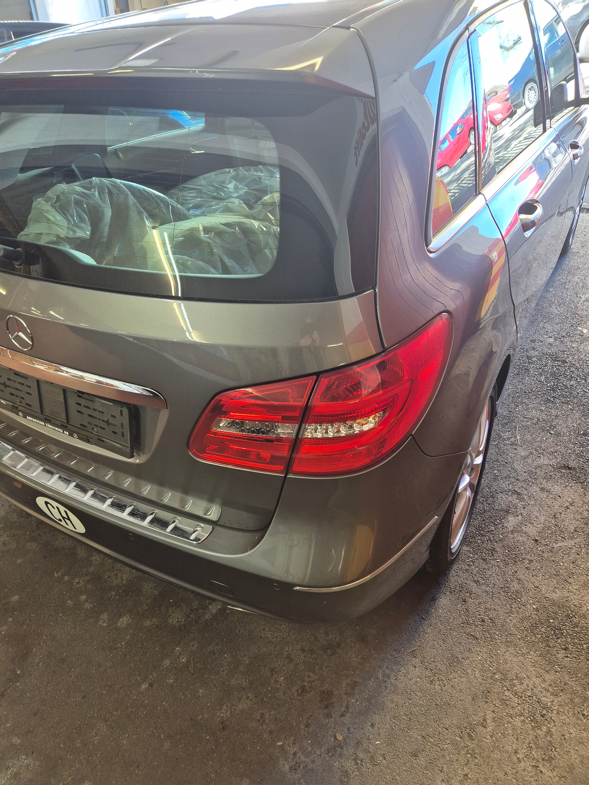 MERCEDES-BENZ B 250 7G-DCT-image-10