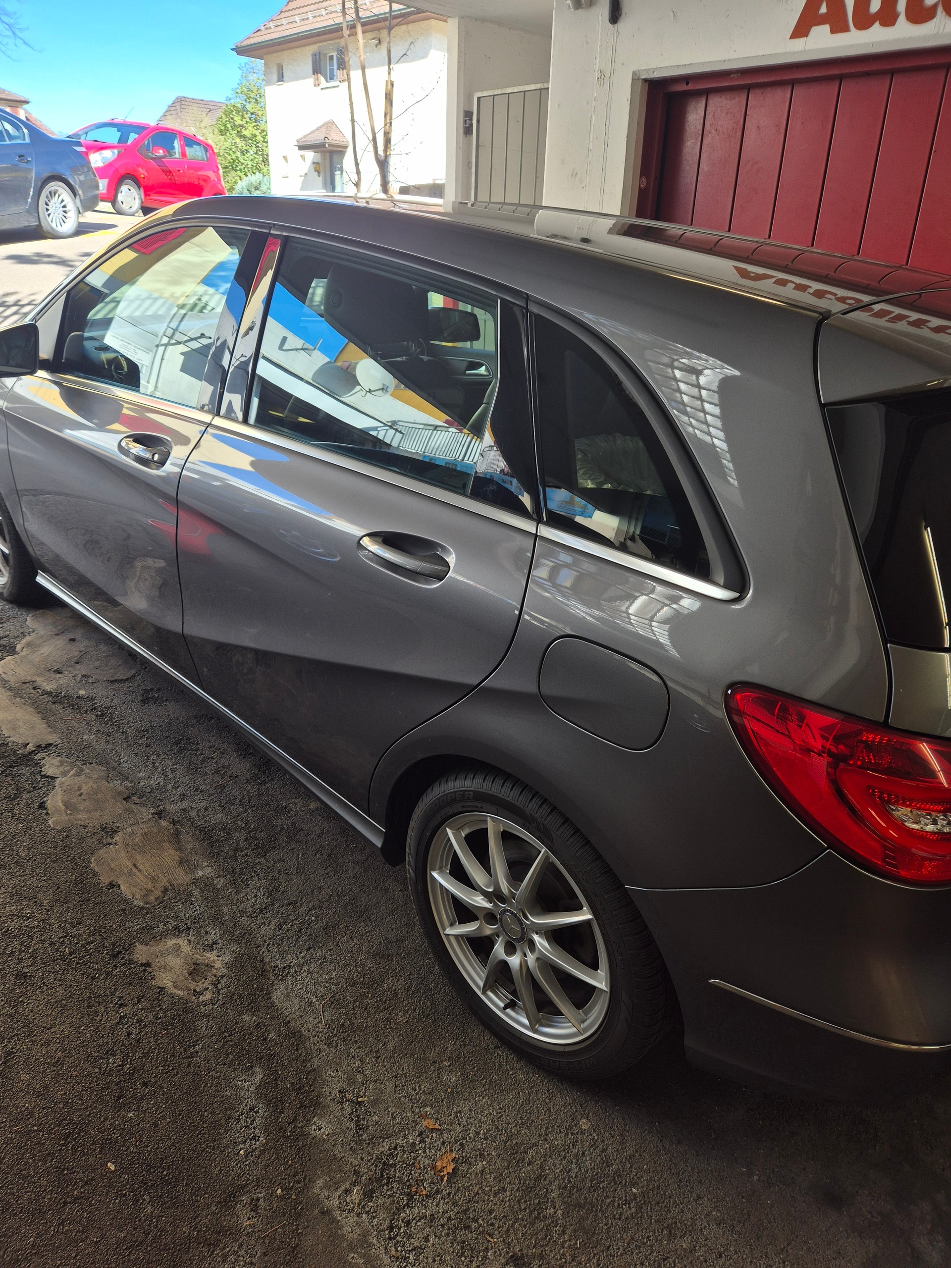 MERCEDES-BENZ B 250 7G-DCT-image-11