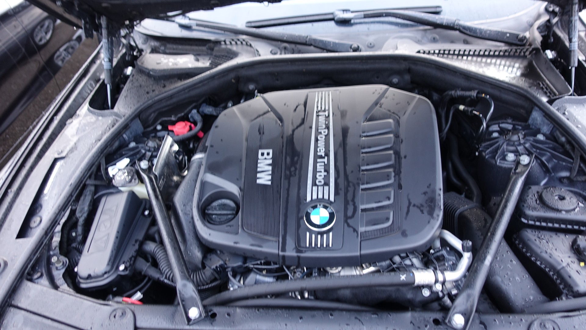 BMW 530d Touring xDrive Luxury Line Steptronic-image-14