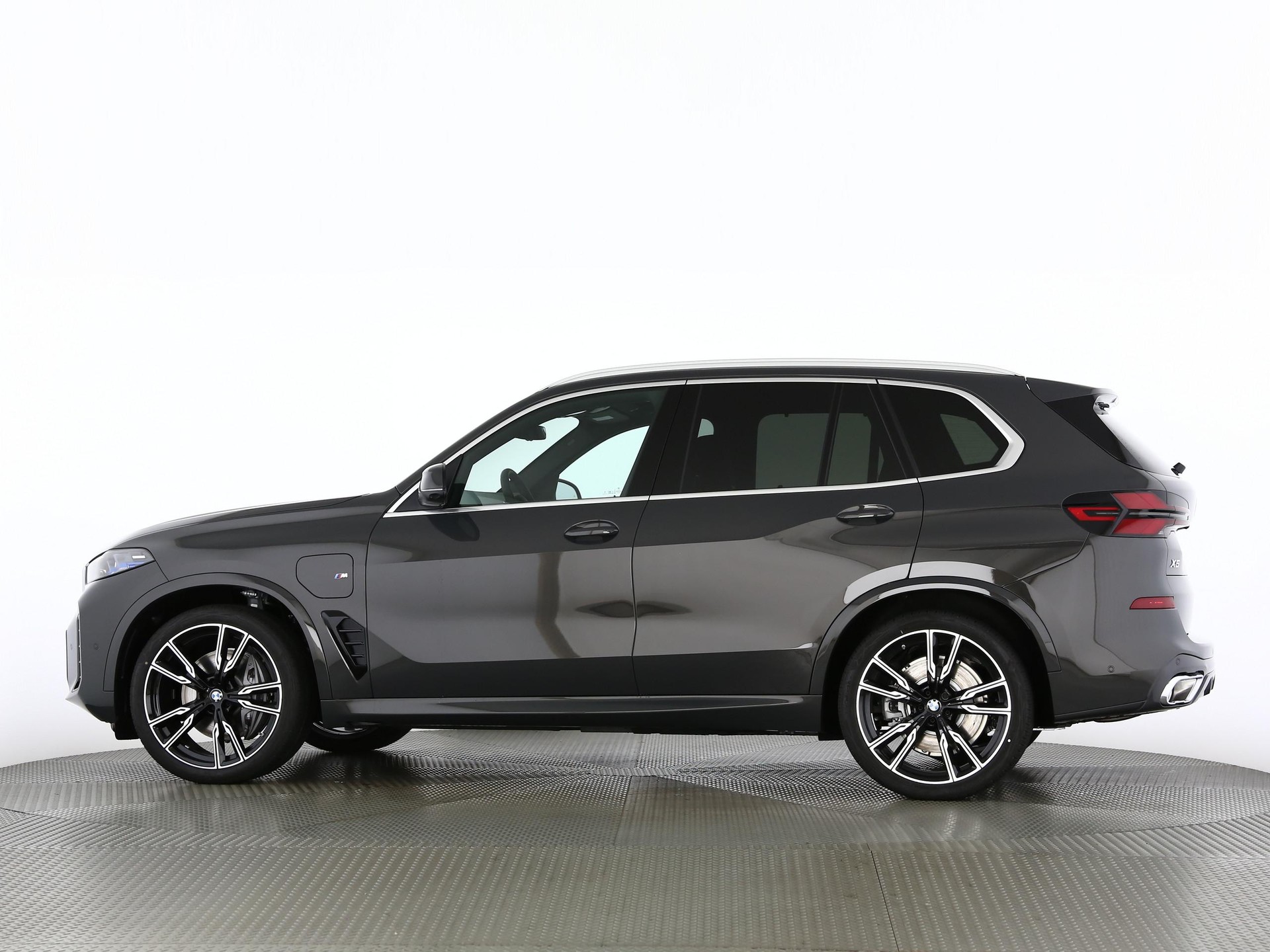 BMW X5 50e xDrive SAG-image-12