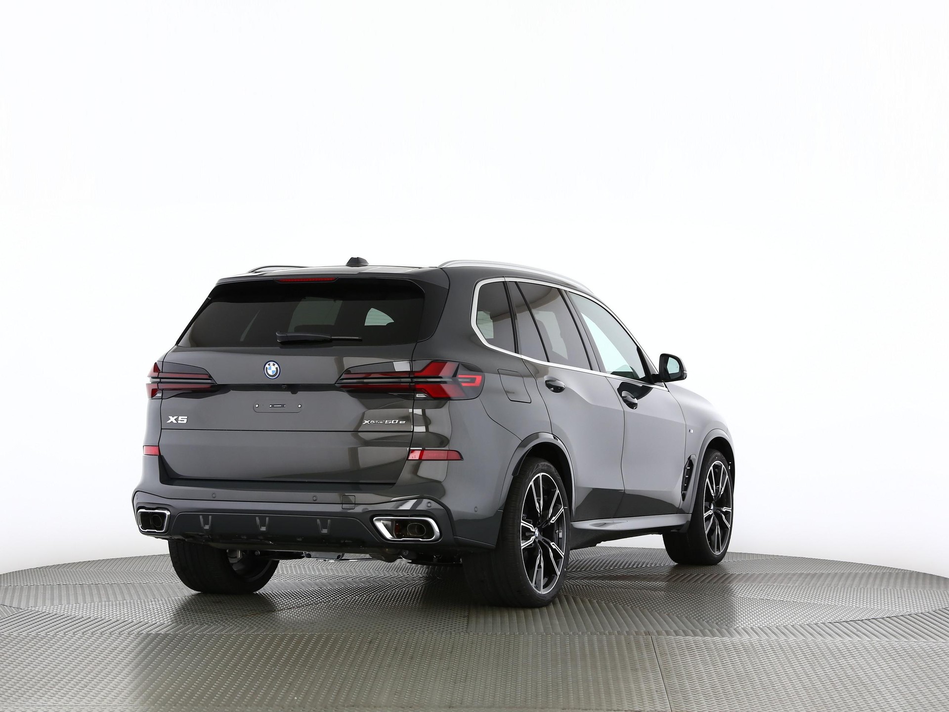 BMW X5 50e xDrive SAG-image-18