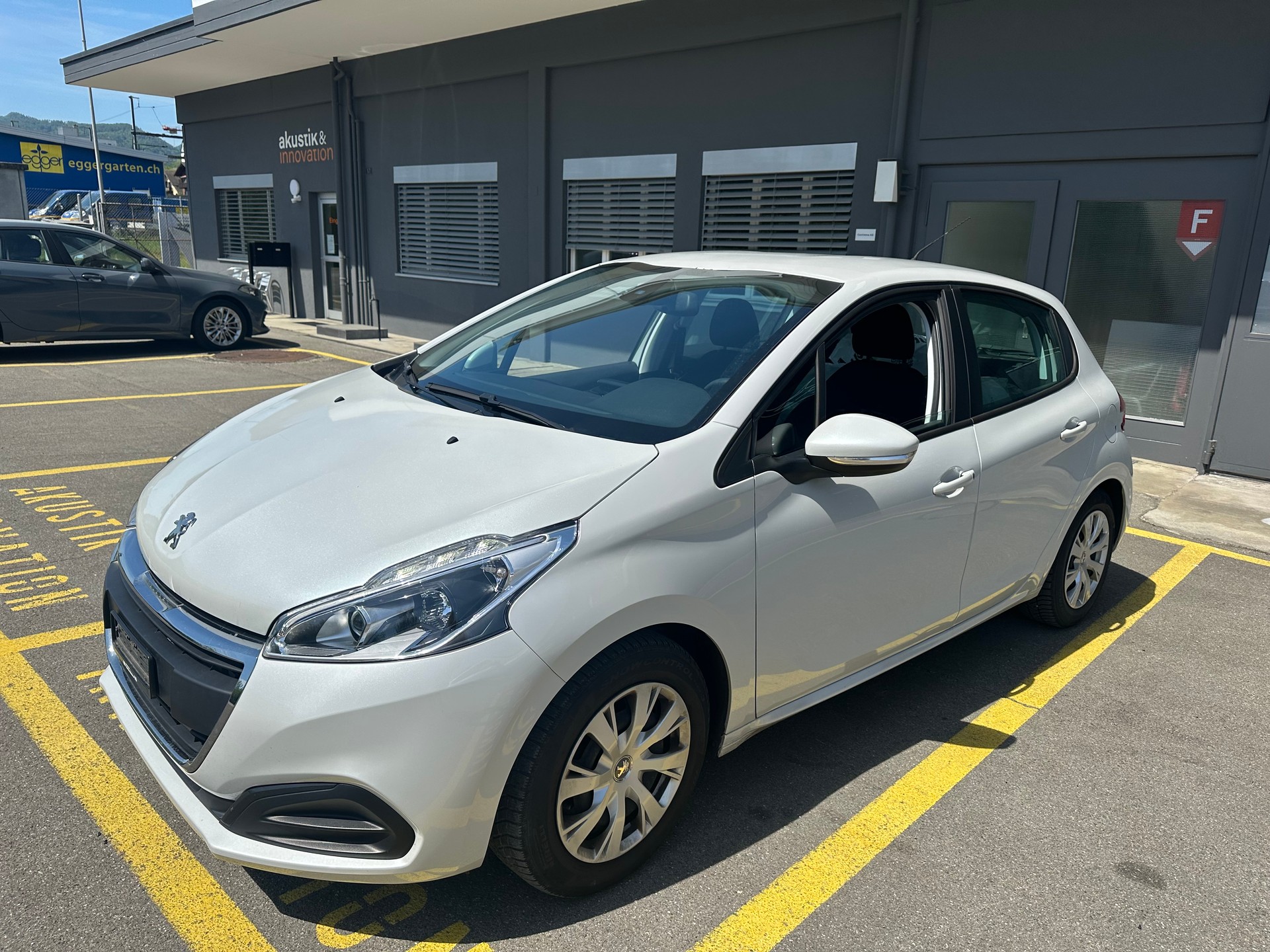 PEUGEOT 208 1.2 VTI Roland Garros