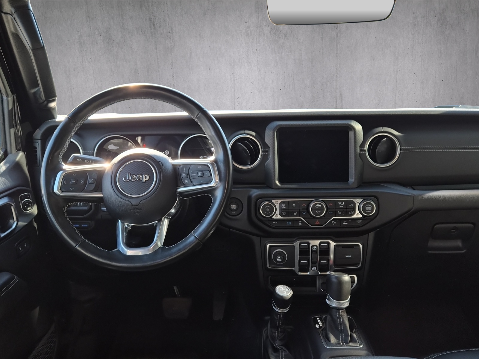 JEEP Wrangler 2.0 PHEV Unlimited Overland Automatic-image-4