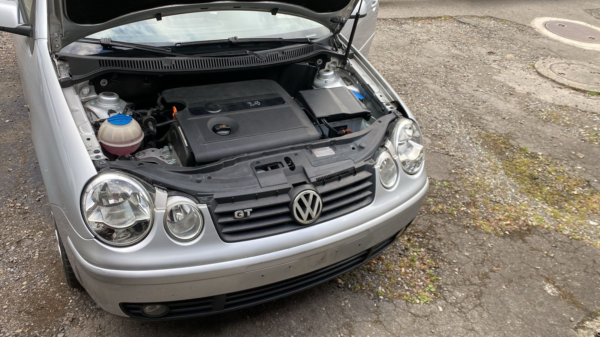 VW Polo 1.4 16V Comfortline-image-8