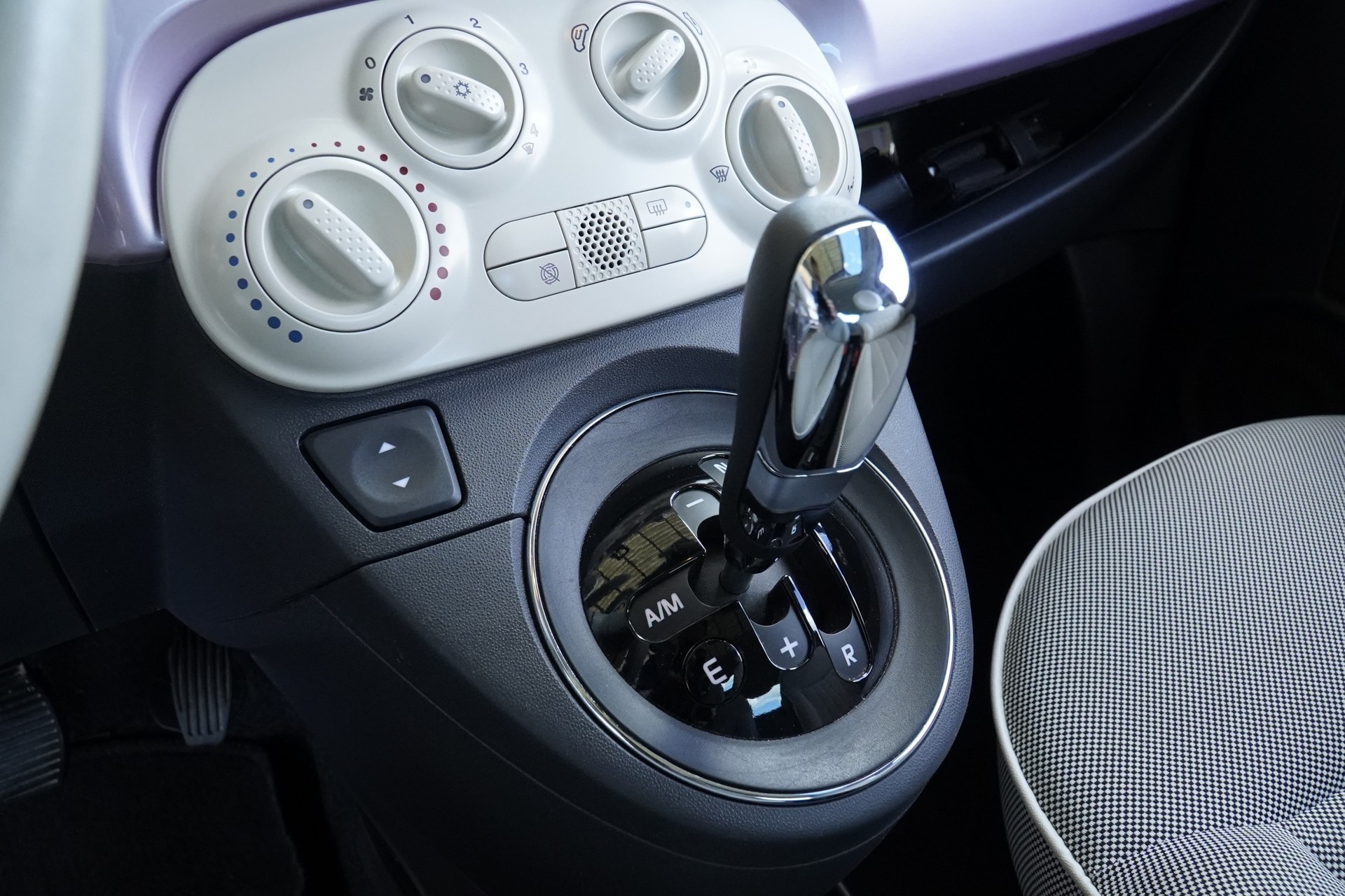 FIAT 500 1.2 Lounge Dualogic *CH Fahrzeug*-image-10