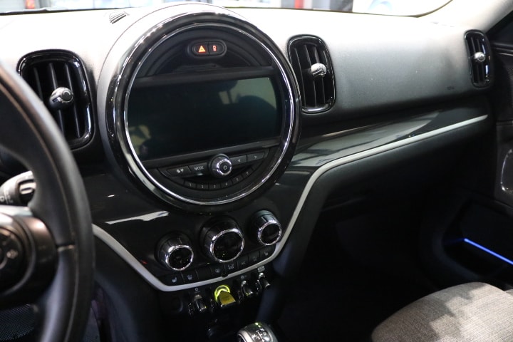 MINI Countryman Cooper S E ALL4 PHEV Steptronic-image-26