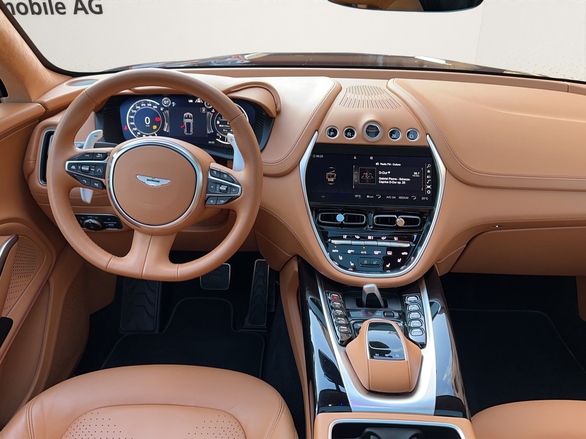 ASTON MARTIN DBX 4.0 V8 (CH) Frisch ab Service!-image-9
