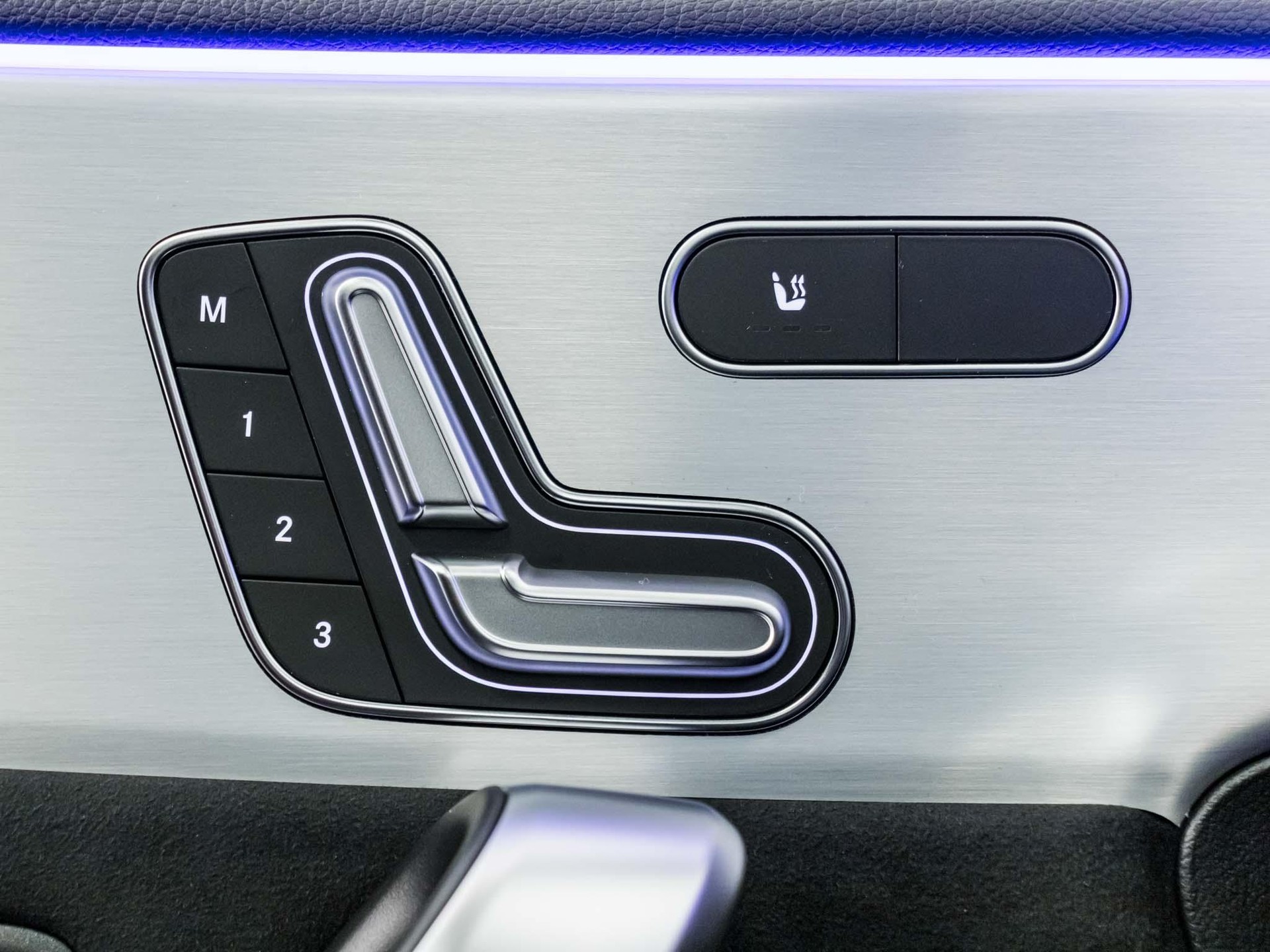 MERCEDES-BENZ A 200 Night Star-image-12