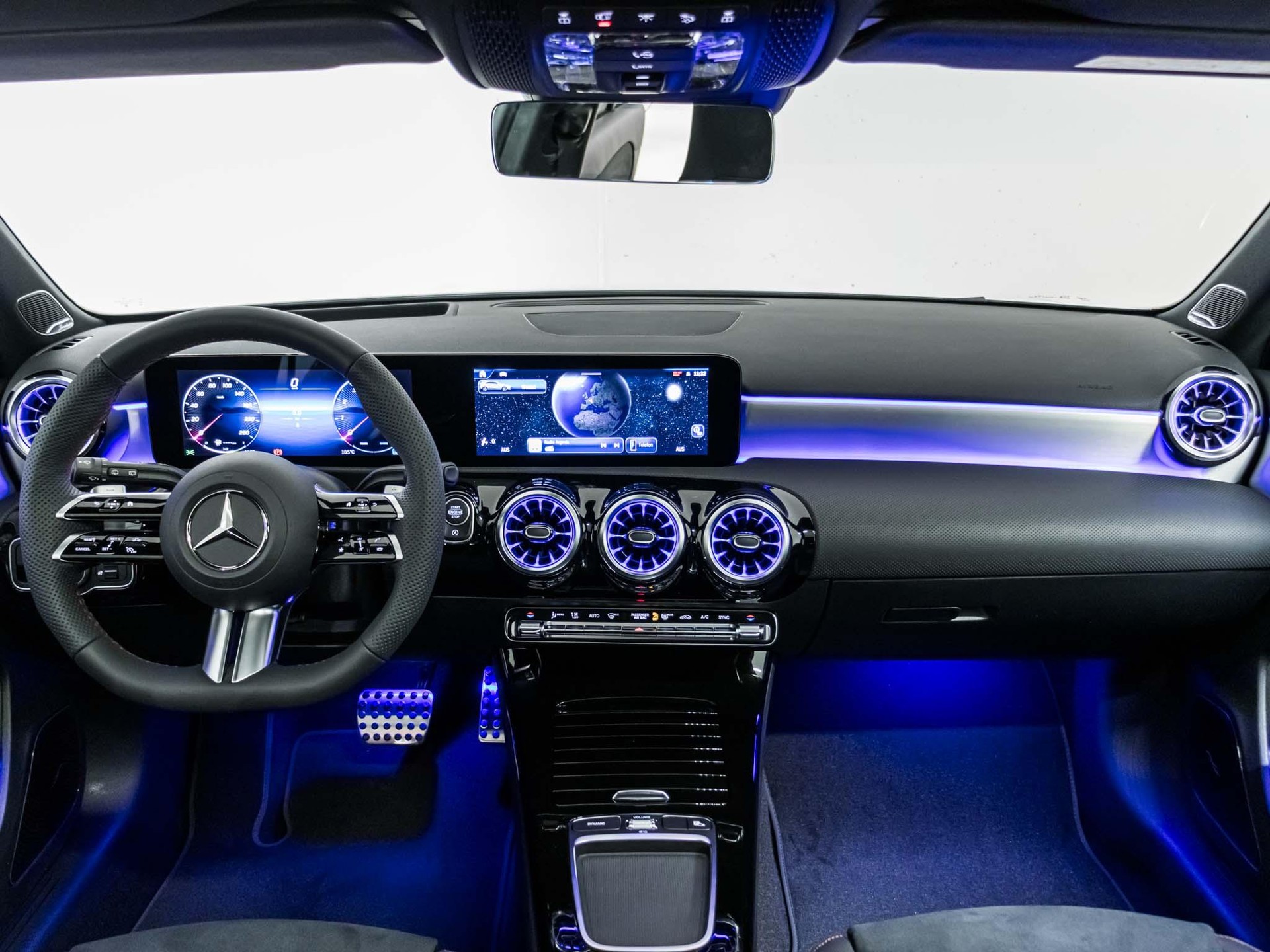 MERCEDES-BENZ A 200 Night Star-image-11