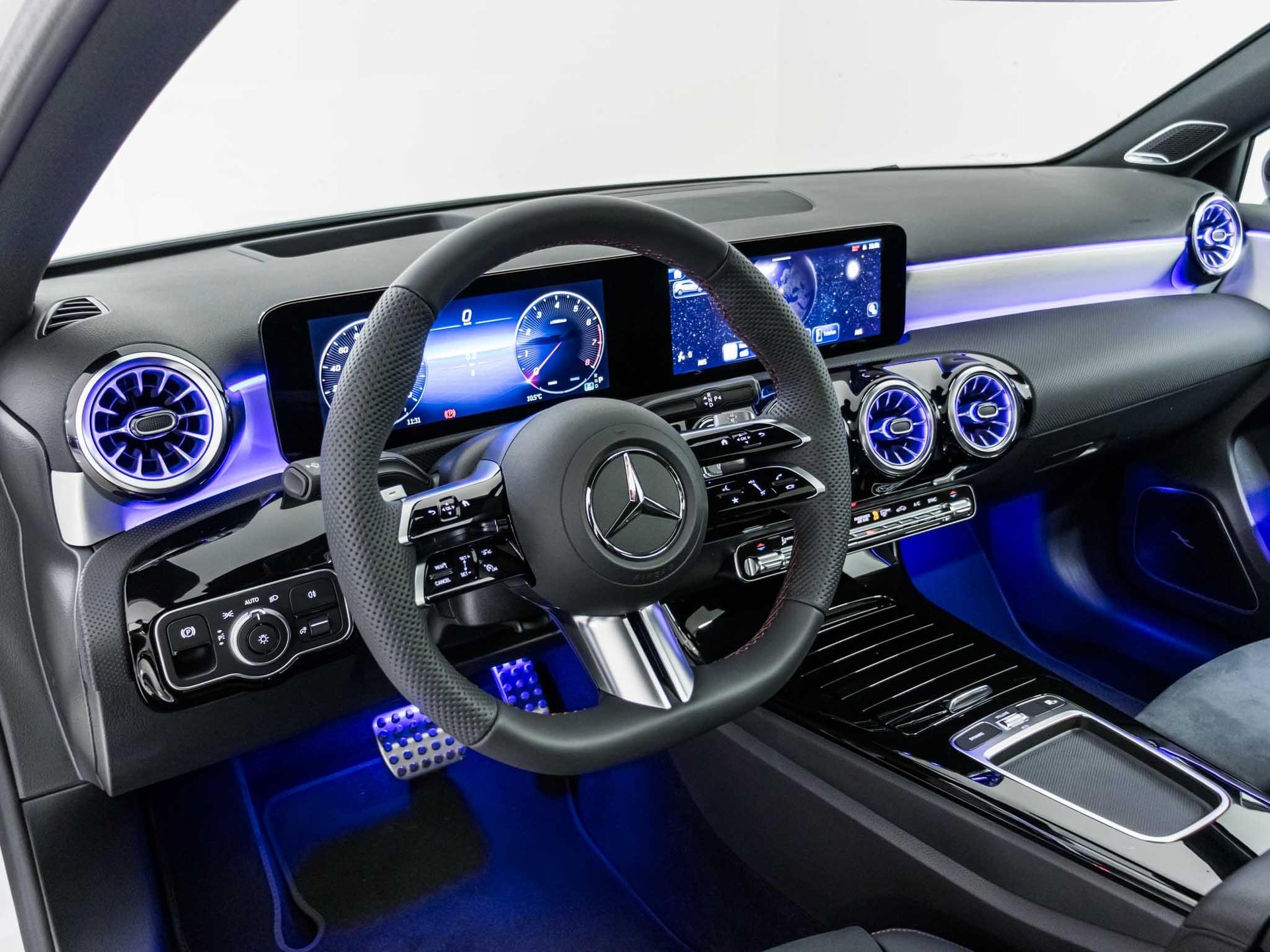 MERCEDES-BENZ A 200 Night Star-image-9