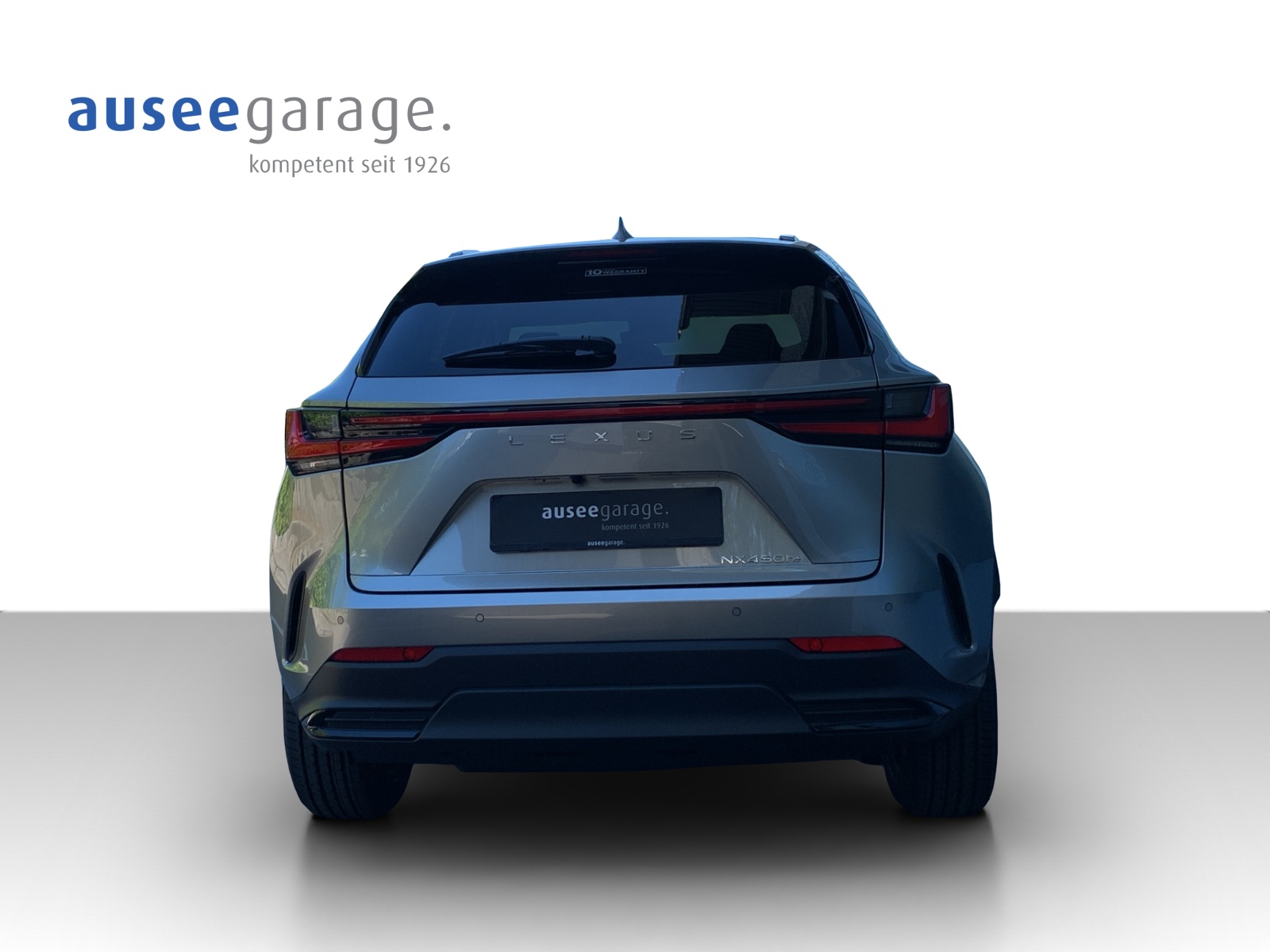 LEXUS NX 450h+ Comfort-showroom-element-3