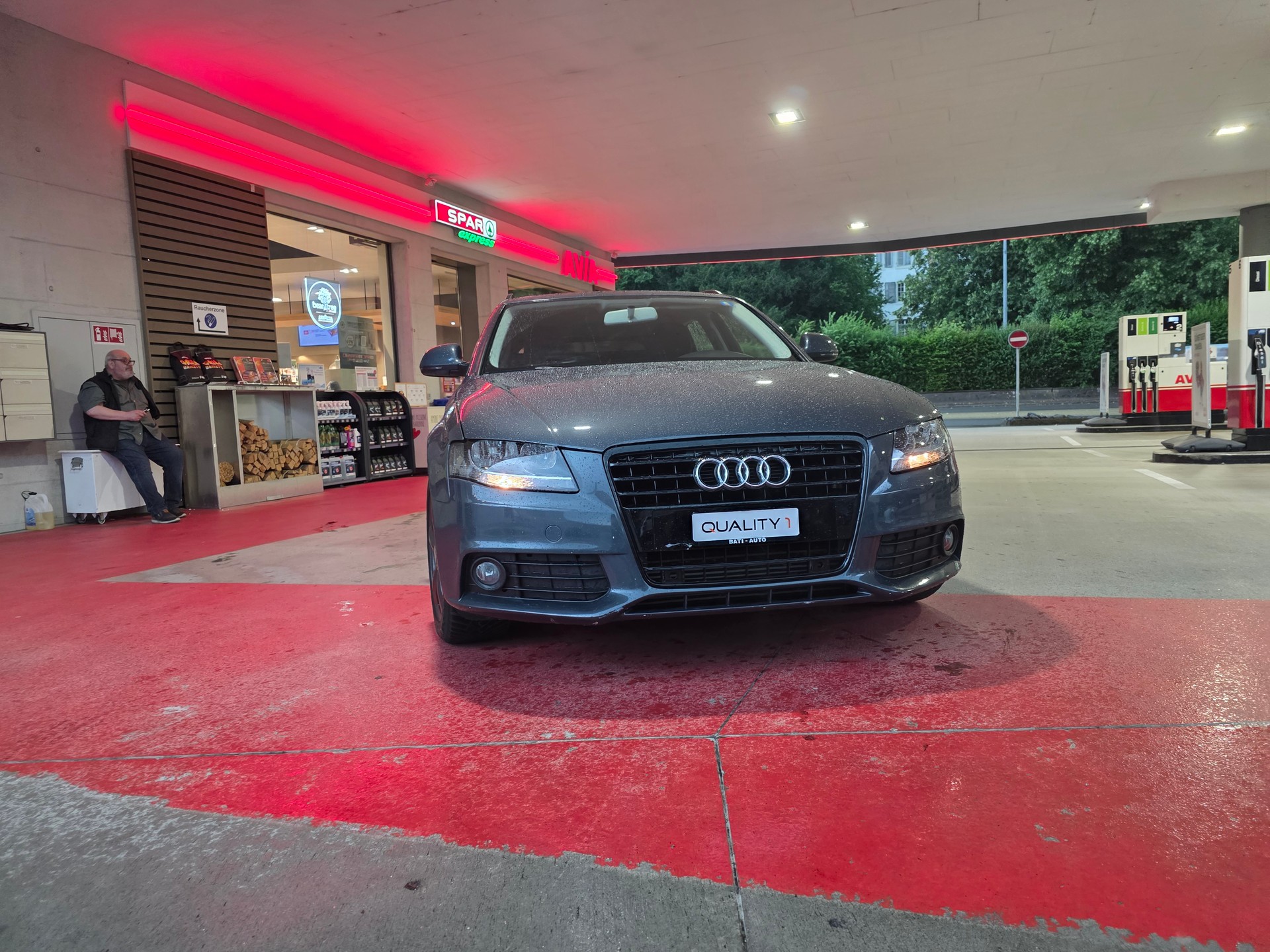 AUDI A4 Avant 1.8 TFSI-showroom-element-1