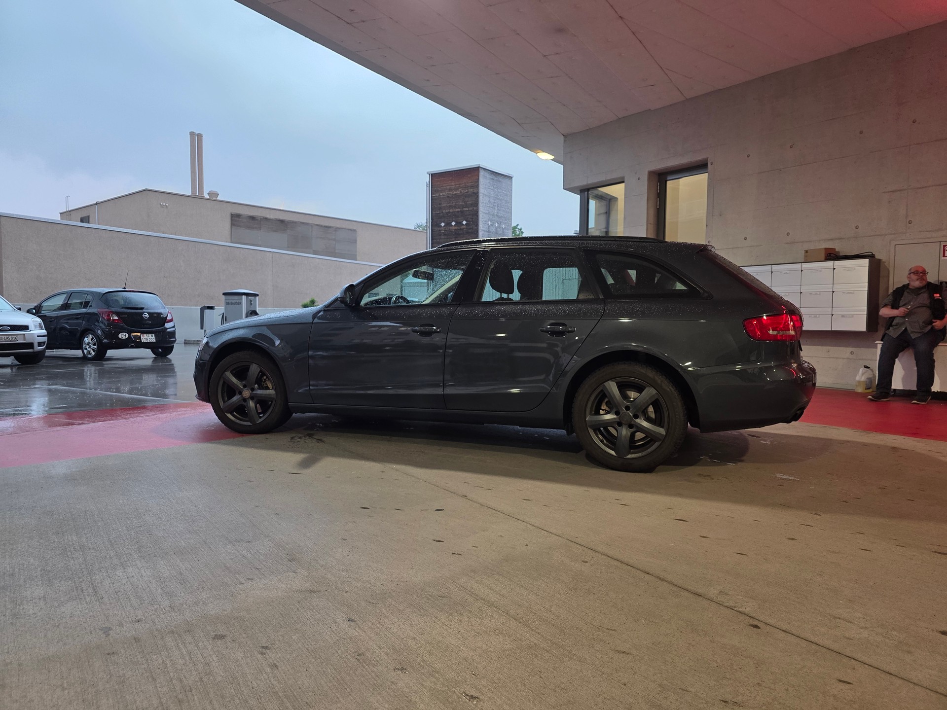 AUDI A4 Avant 1.8 TFSI-image-13