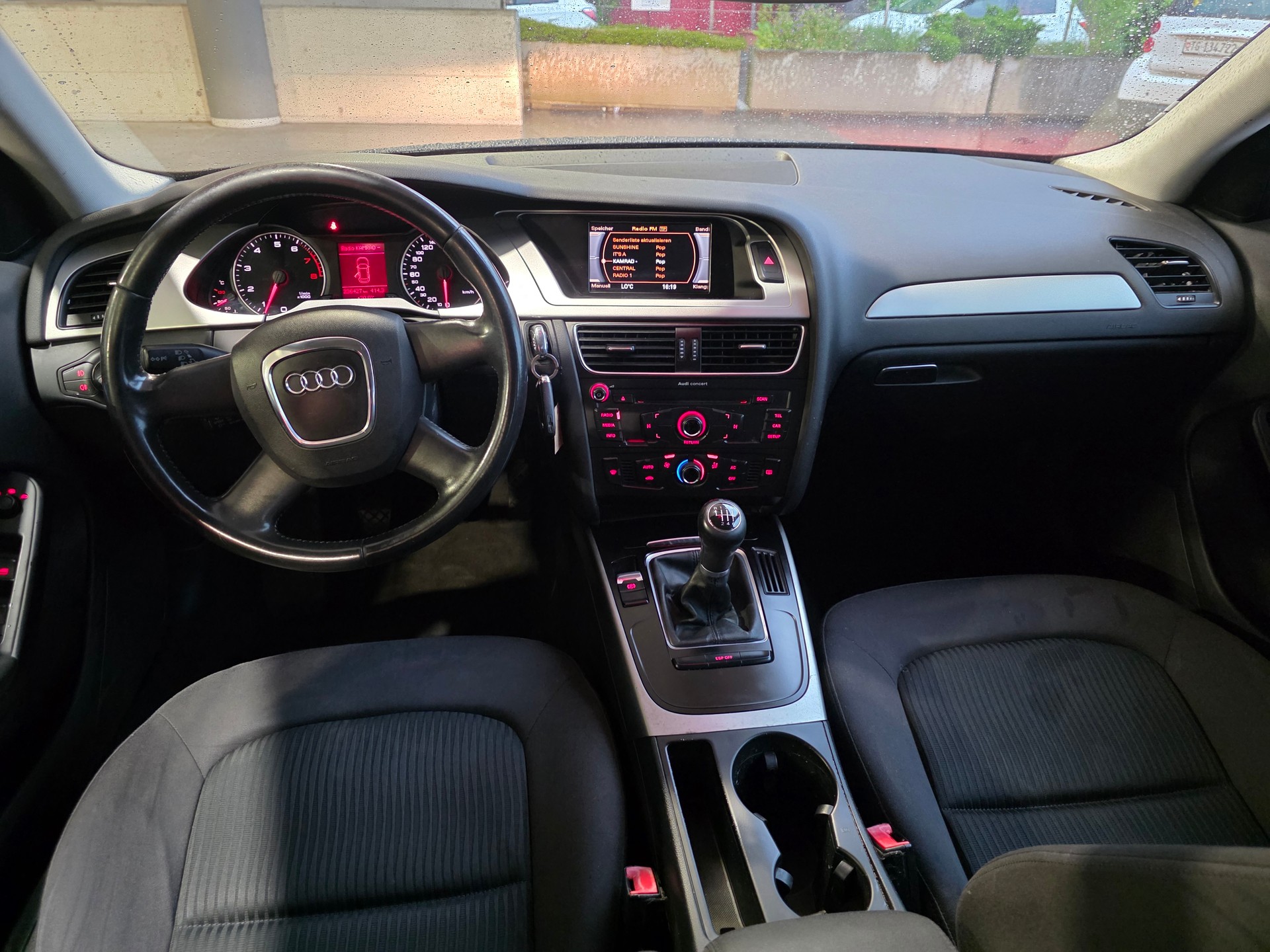 AUDI A4 Avant 1.8 TFSI-image-18