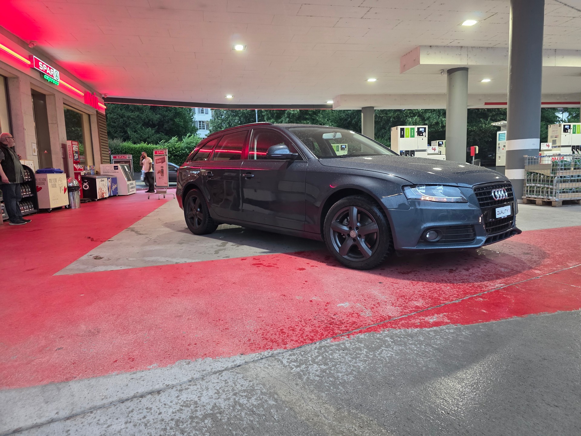 AUDI A4 Avant 1.8 TFSI-image-4