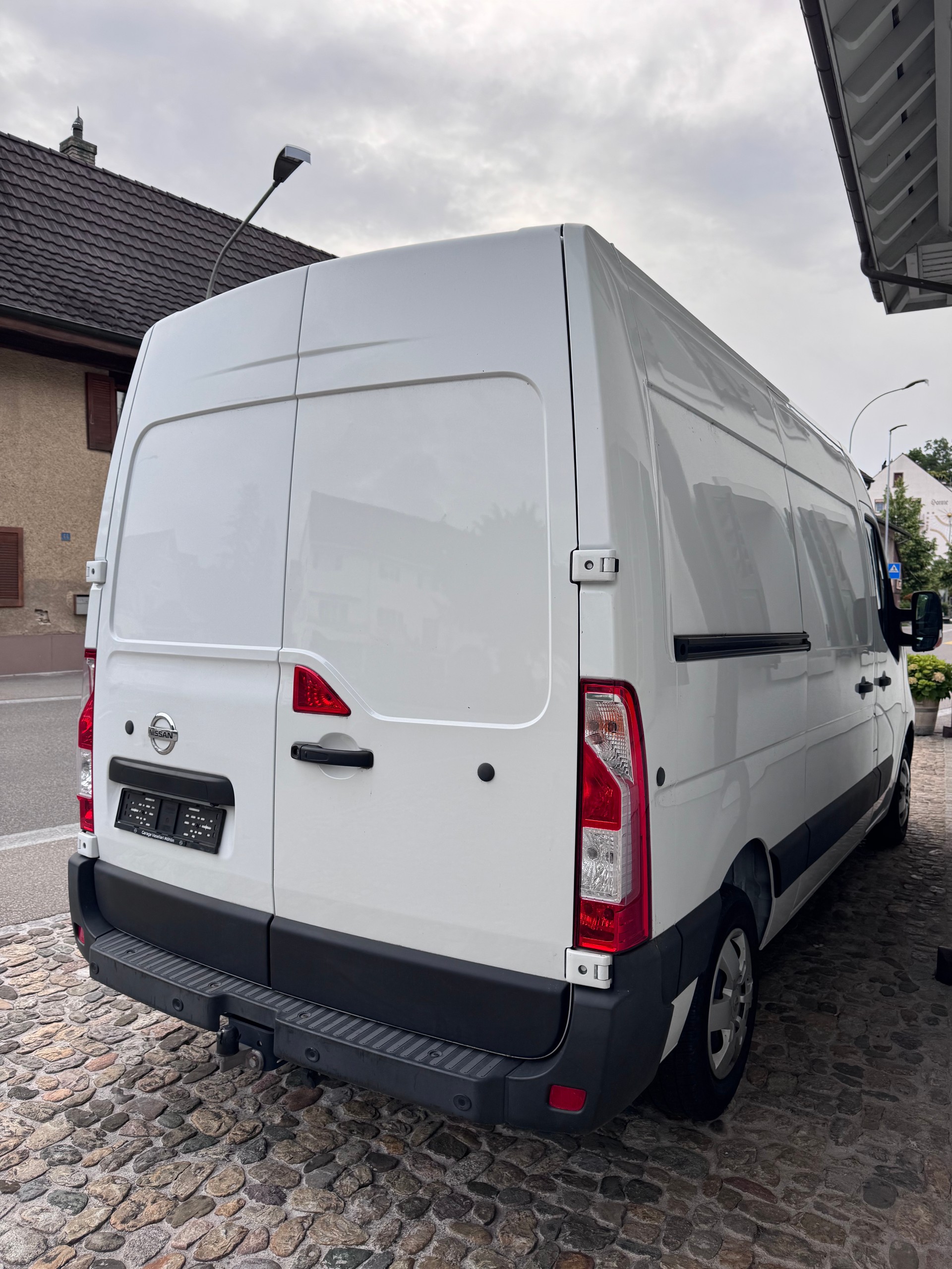 NISSAN NV400 F35.15 L2H2 FWD Comfort-image-2