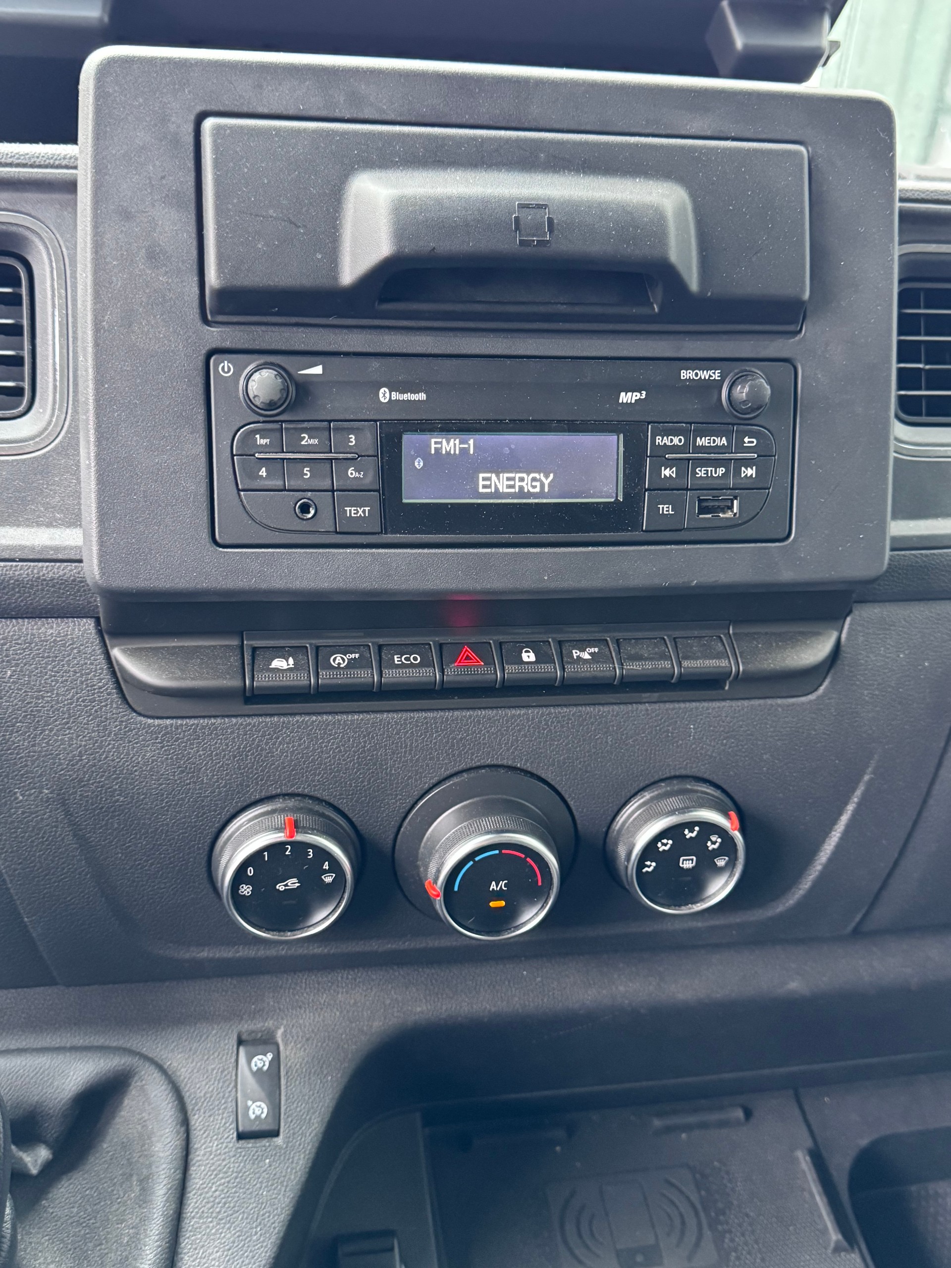 NISSAN NV400 F35.15 L2H2 FWD Comfort-image-12