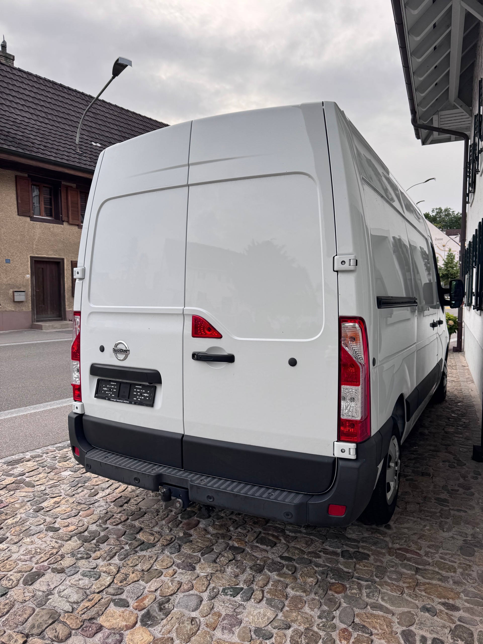 NISSAN NV400 F35.15 L2H2 FWD Comfort-image-5