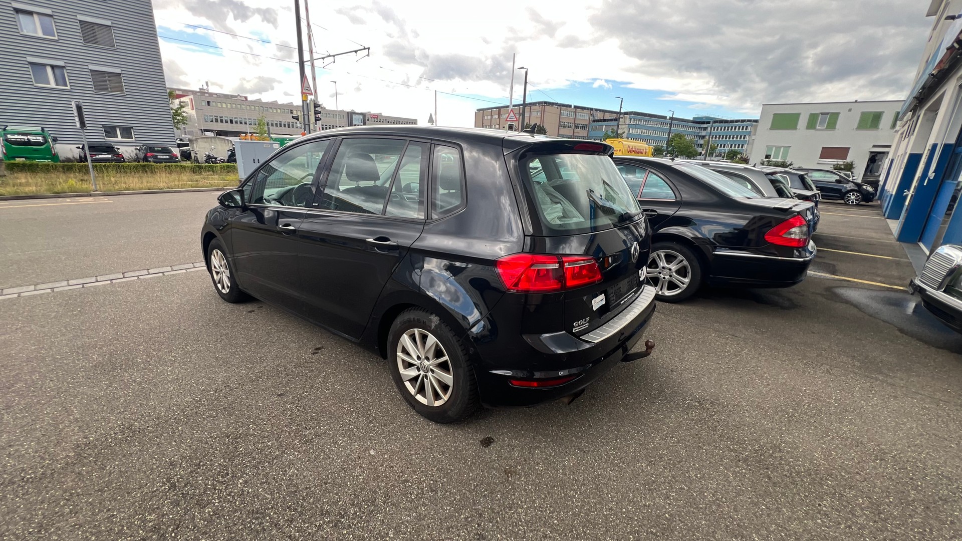 VW Golf Sportsvan 1.4 TSI Allstar-image-8