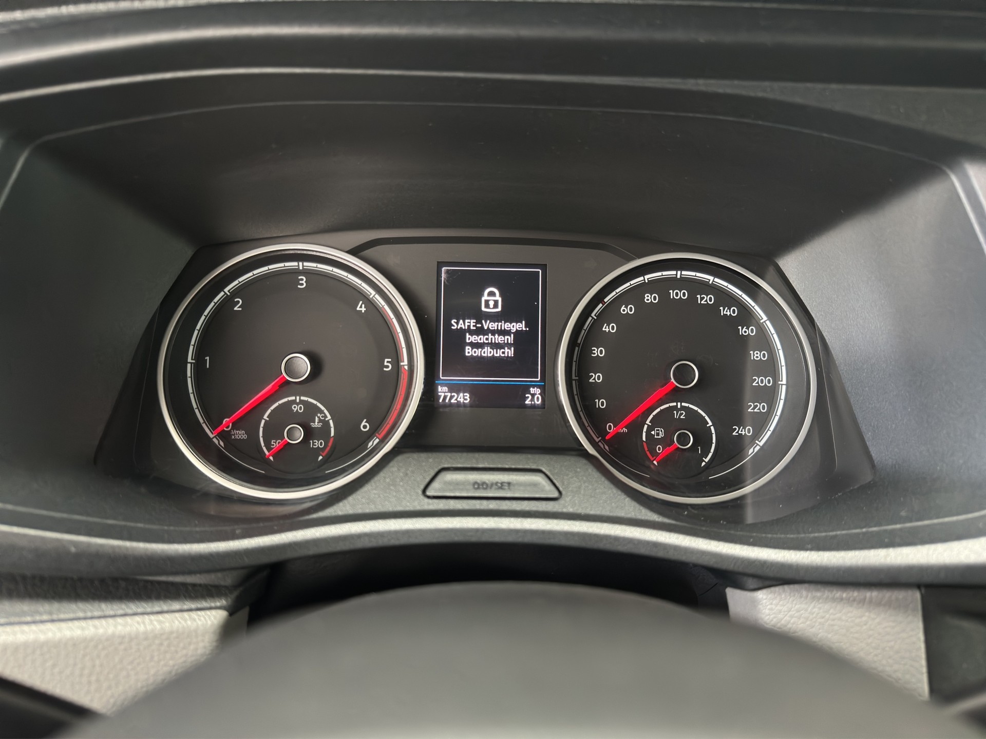 VW T6.1 2.0 Bi-TDI 4Motion DSG-image-21