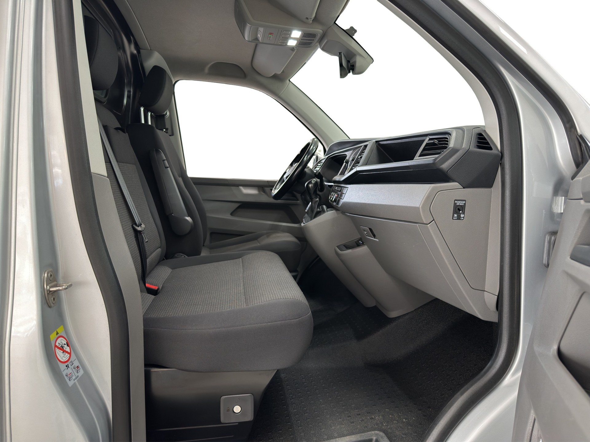VW T6.1 2.0 Bi-TDI 4Motion DSG-image-7