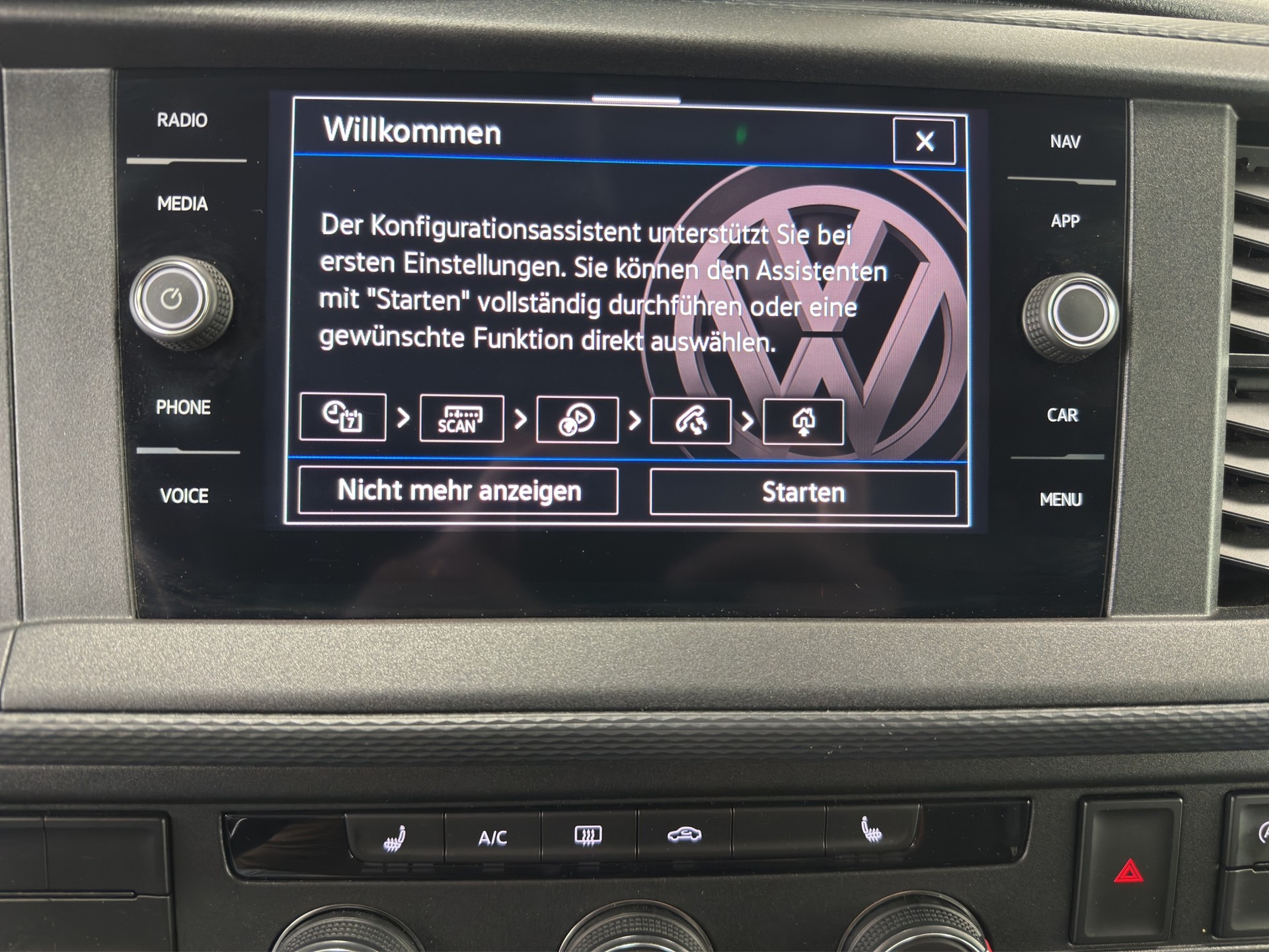 VW T6.1 2.0 Bi-TDI 4Motion DSG-image-22