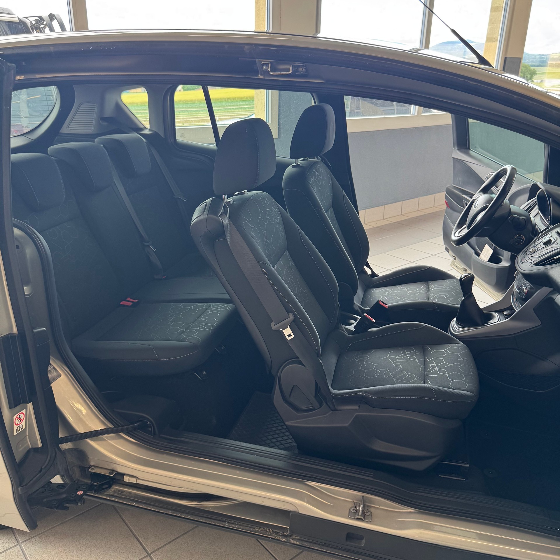 FORD B-Max 1.0 SCTi Titanium-image-12