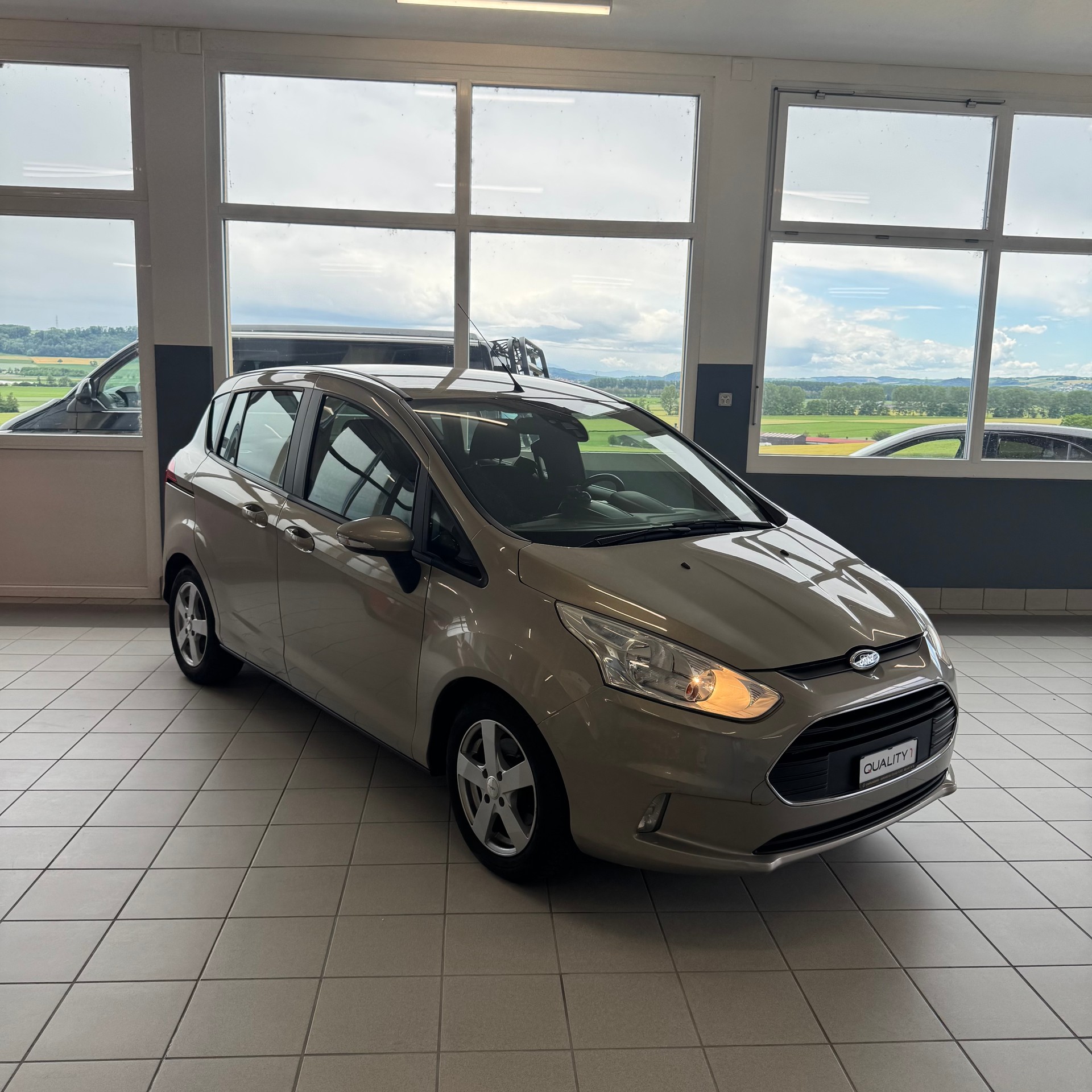 FORD B-Max 1.0 SCTi Titanium-showroom-element-2