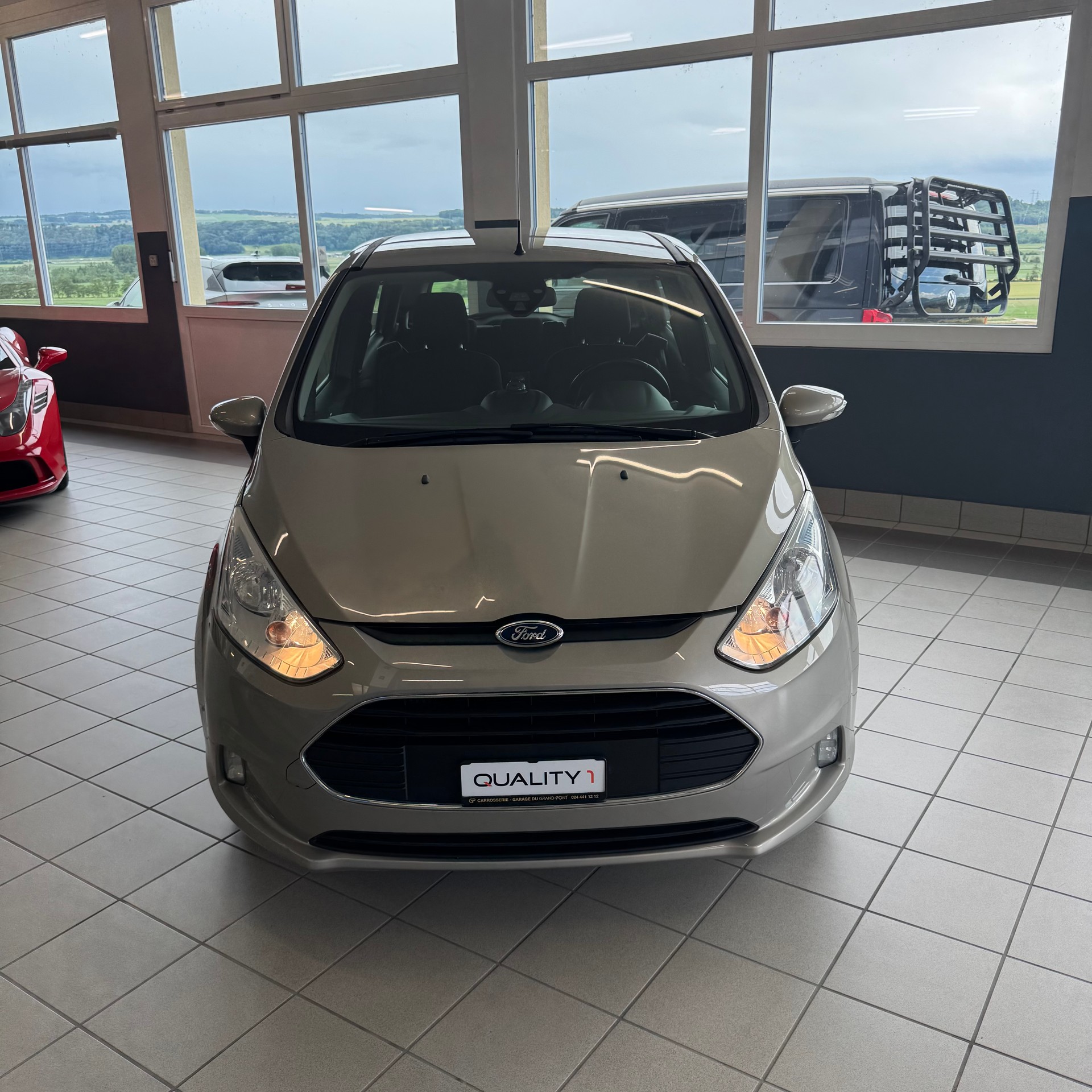 FORD B-Max 1.0 SCTi Titanium-showroom-element-1