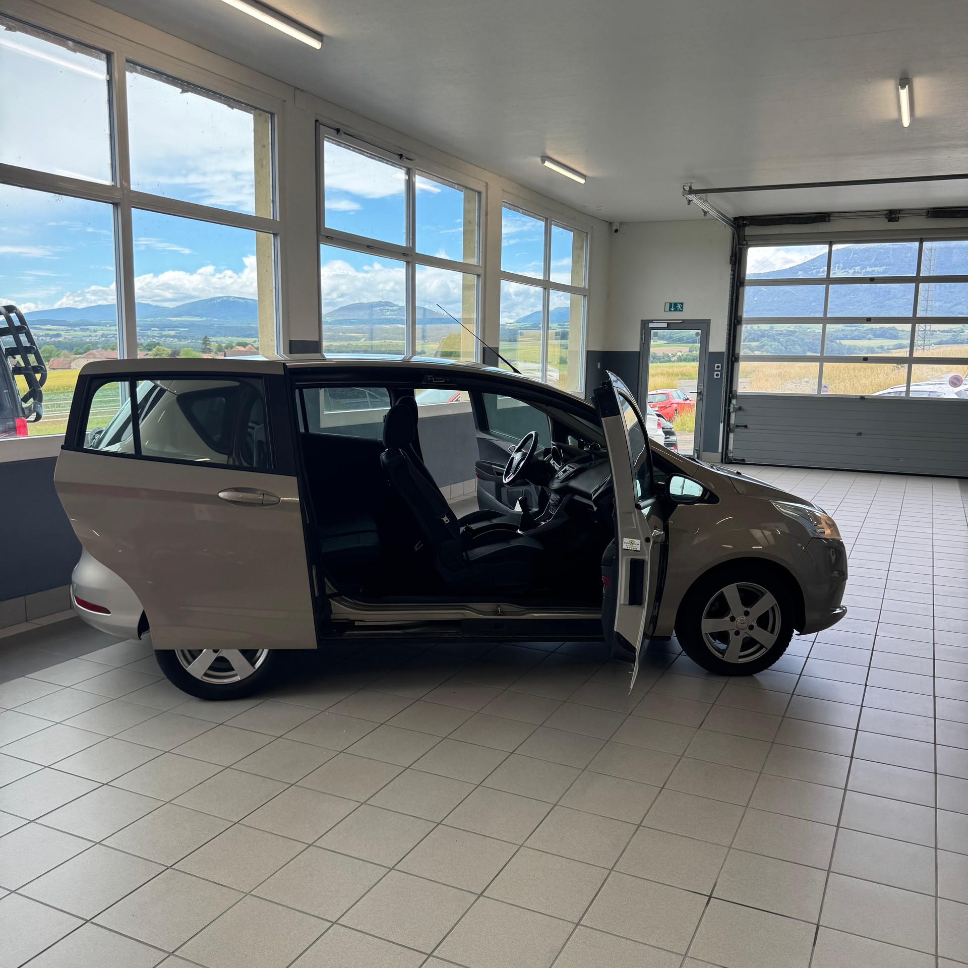 FORD B-Max 1.0 SCTi Titanium-image-7