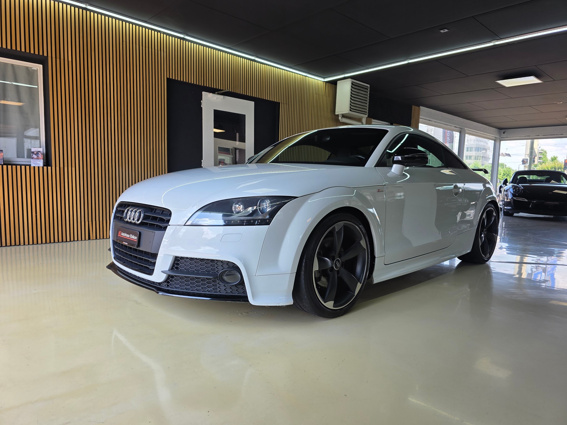 AUDI TT Coupé 2.0 TFSI S-tronic-showroom-element-2