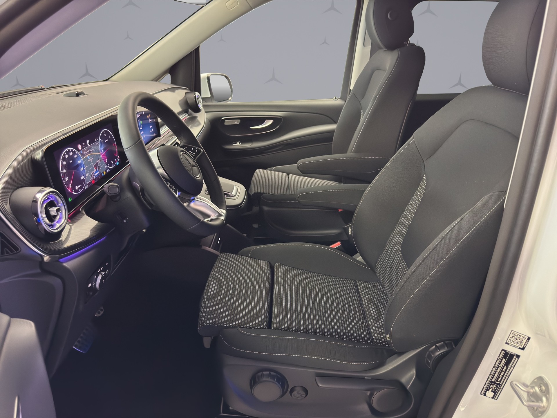 MERCEDES-BENZ V 250 d Style lang Van-image-8