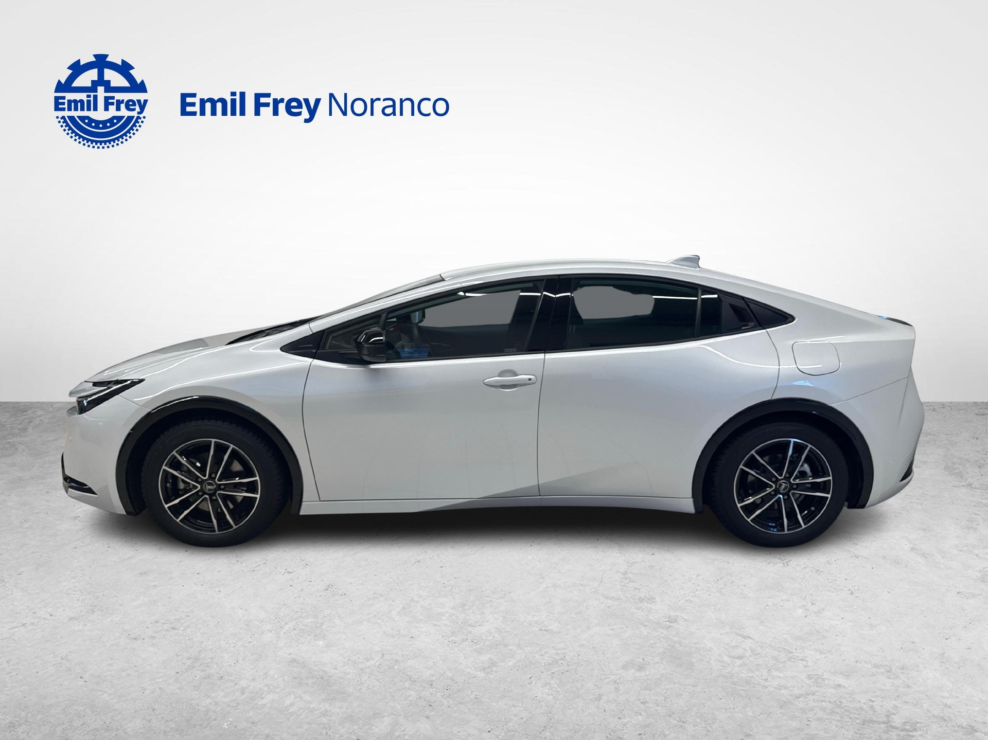 TOYOTA Prius 2.0 Plug-In-Hybrid Style-showroom-element-1