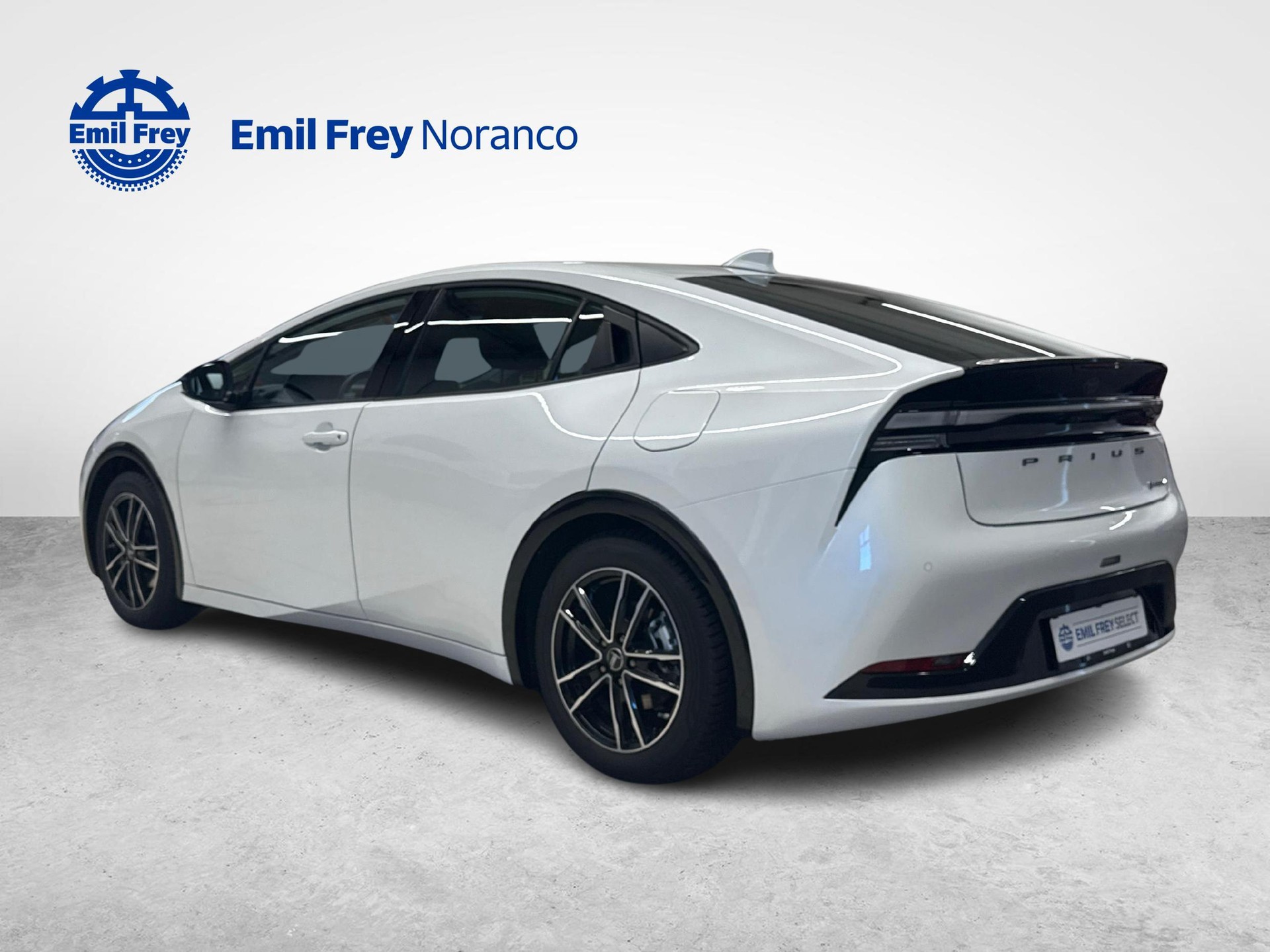 TOYOTA Prius 2.0 Plug-In-Hybrid Style-showroom-element-2
