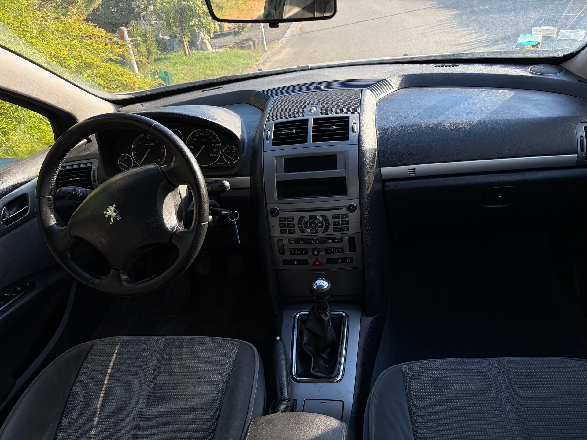 PEUGEOT 407 2.0 HDI SR Selection-image-6