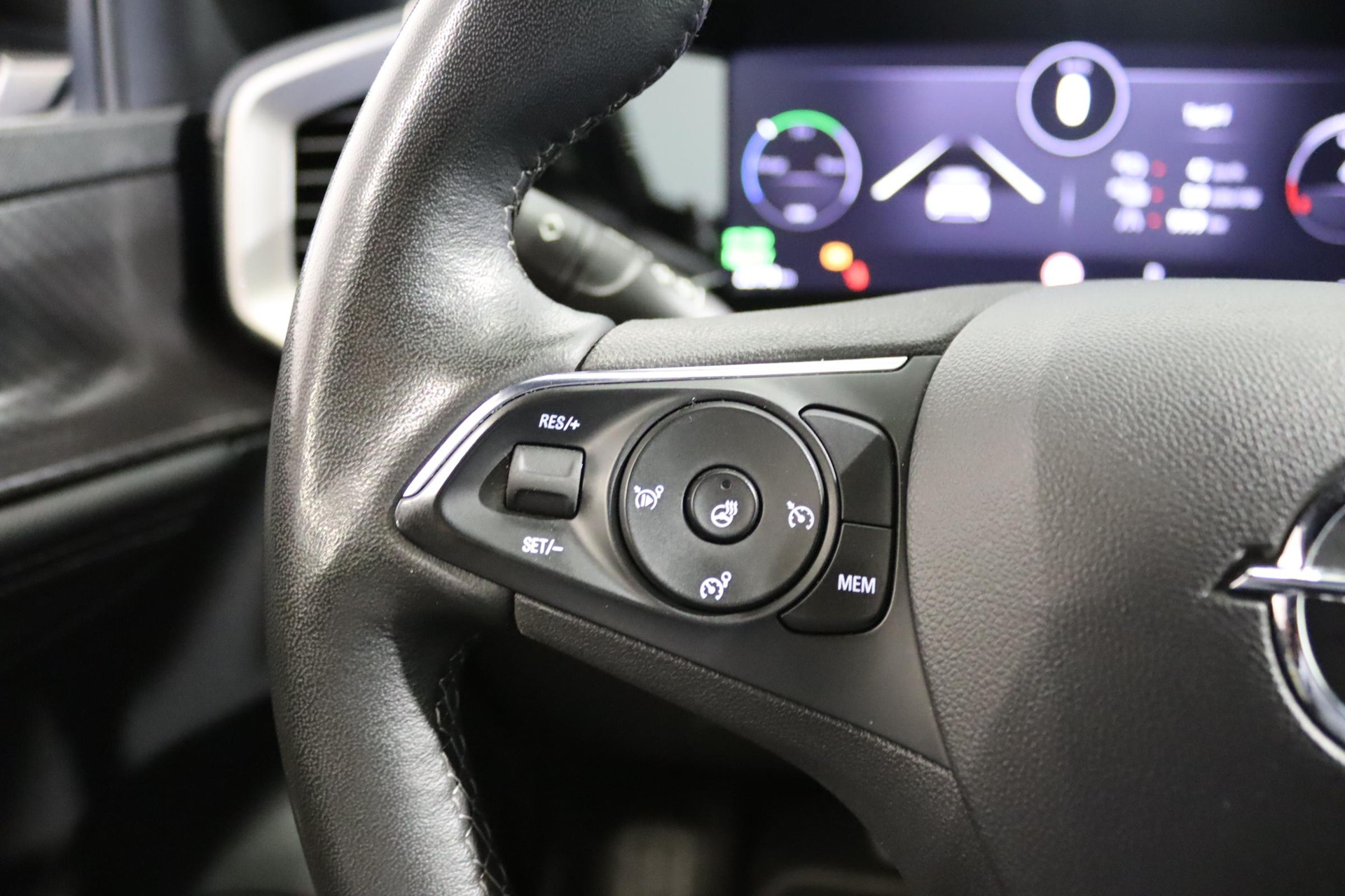 OPEL Mokka-e GS Blitz-image-12