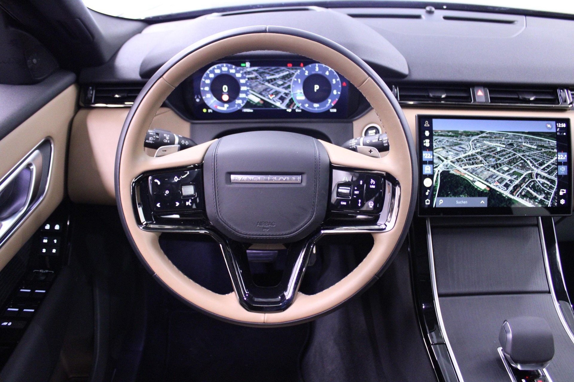 LAND ROVER Range Rover Velar 2.0 P400e R-Dynamic HSE / Herbstprämie von 500-2000 CHF oder 1.99% Leasing-Aktion auf Occasions-Fahrzeuge-image-11