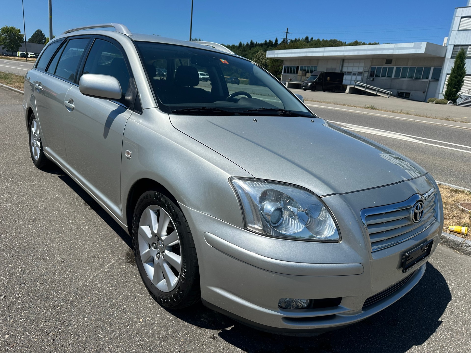TOYOTA Avensis 2.0 D4 VVT-i Linea Sol Sportswagon