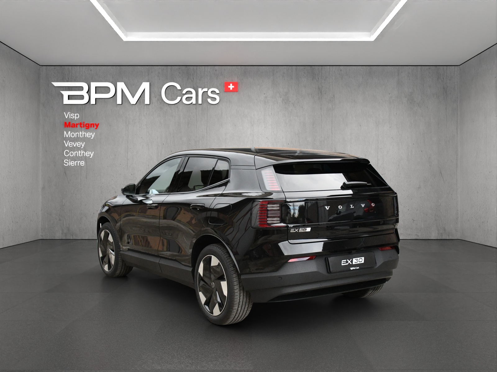 VOLVO EX30 E60 69kWh Twin Plus-showroom-element-1