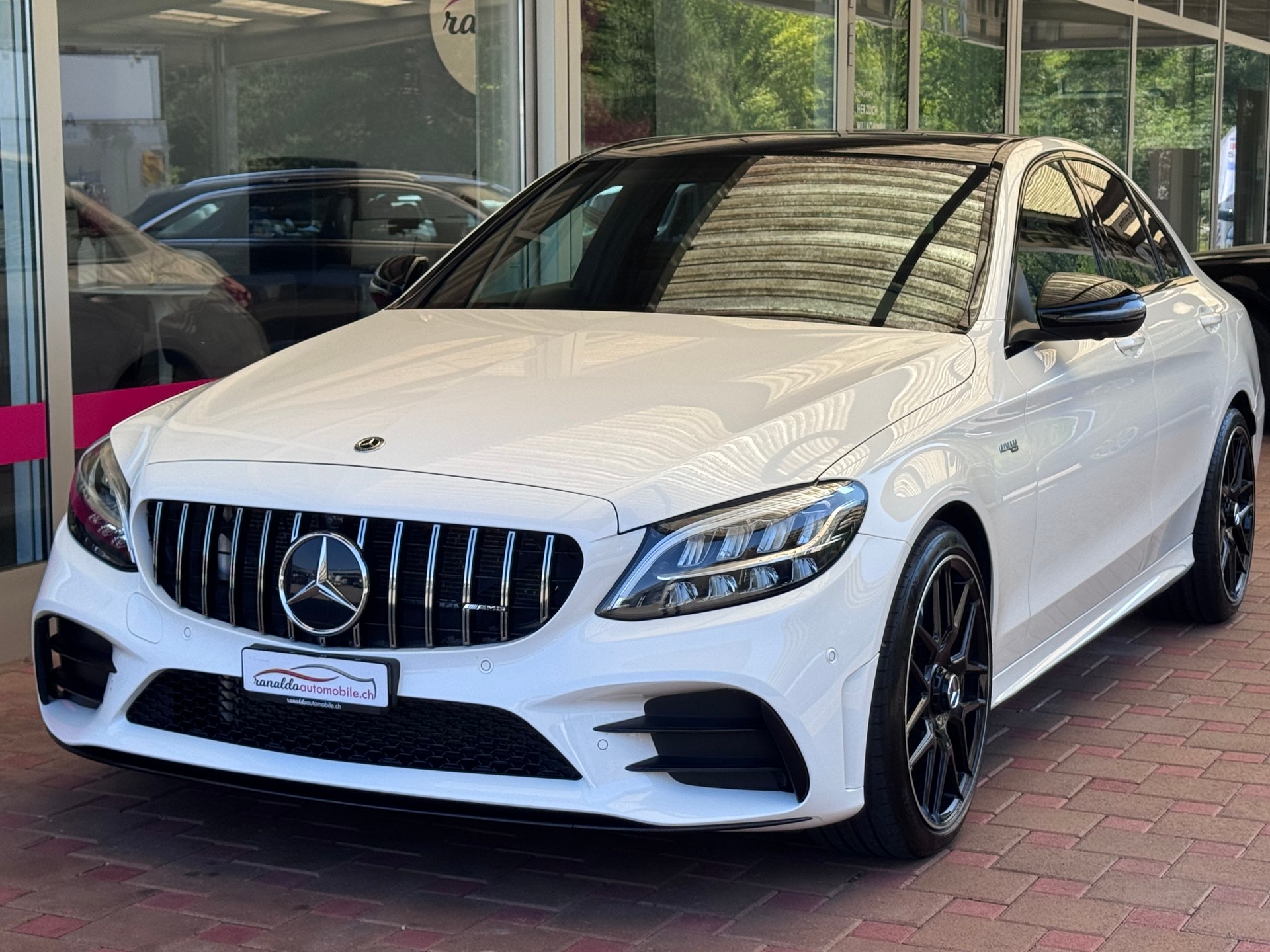 MERCEDES-BENZ C 43 AMG 4x4 390PS+Automat+AMG Performance Auspuffanlage+19" Spezial Alu+Panorama-Glasdach+Night-Paket+Spiegel-Paket+Park-Paket+-showroom-element-1