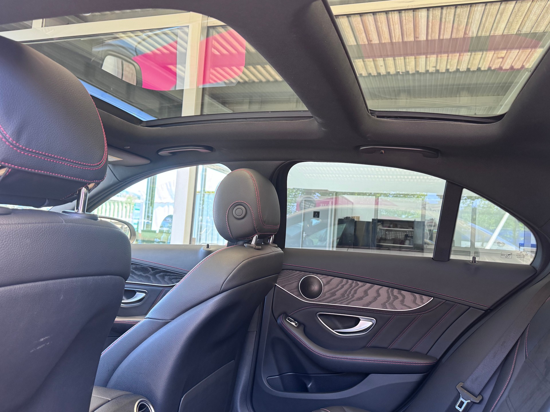 MERCEDES-BENZ C 43 AMG 4x4 390PS+Automat+AMG Performance Auspuffanlage+19" Spezial Alu+Panorama-Glasdach+Night-Paket+Spiegel-Paket+Park-Paket+-image-9