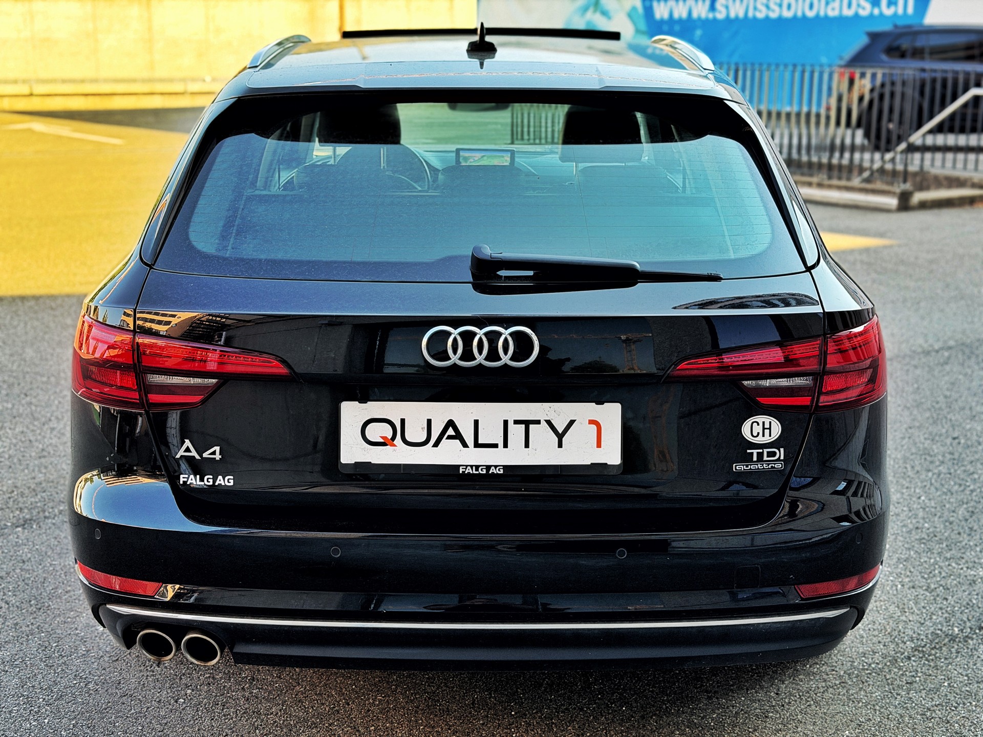 AUDI A4 Avant 2.0 TDI Sport S-line quattro S-tronic-showroom-element-3