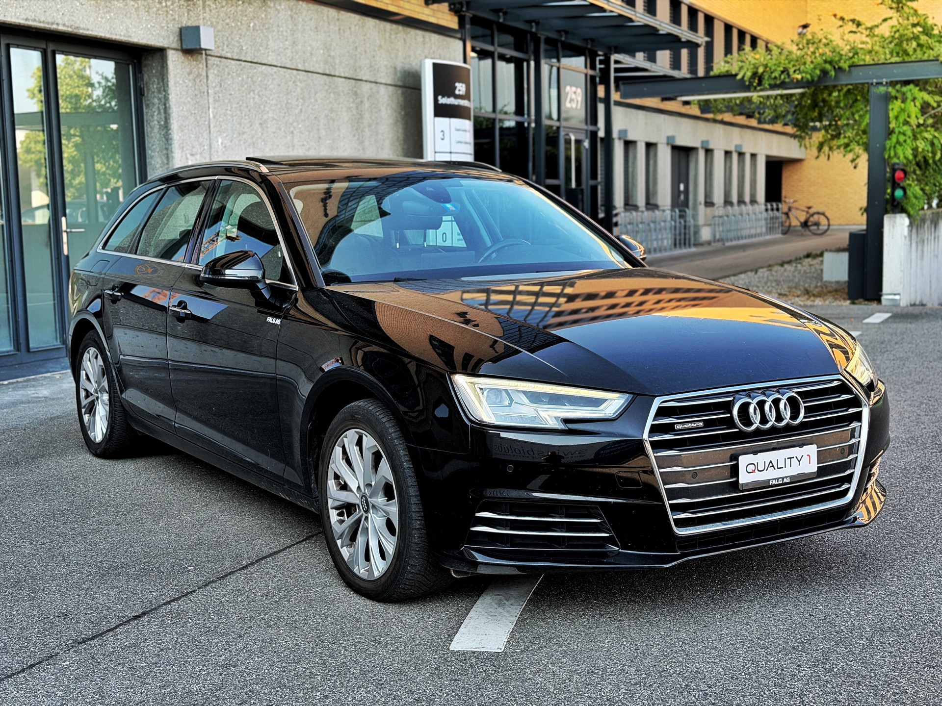 AUDI A4 Avant 2.0 TDI Sport S-line quattro S-tronic-image-7