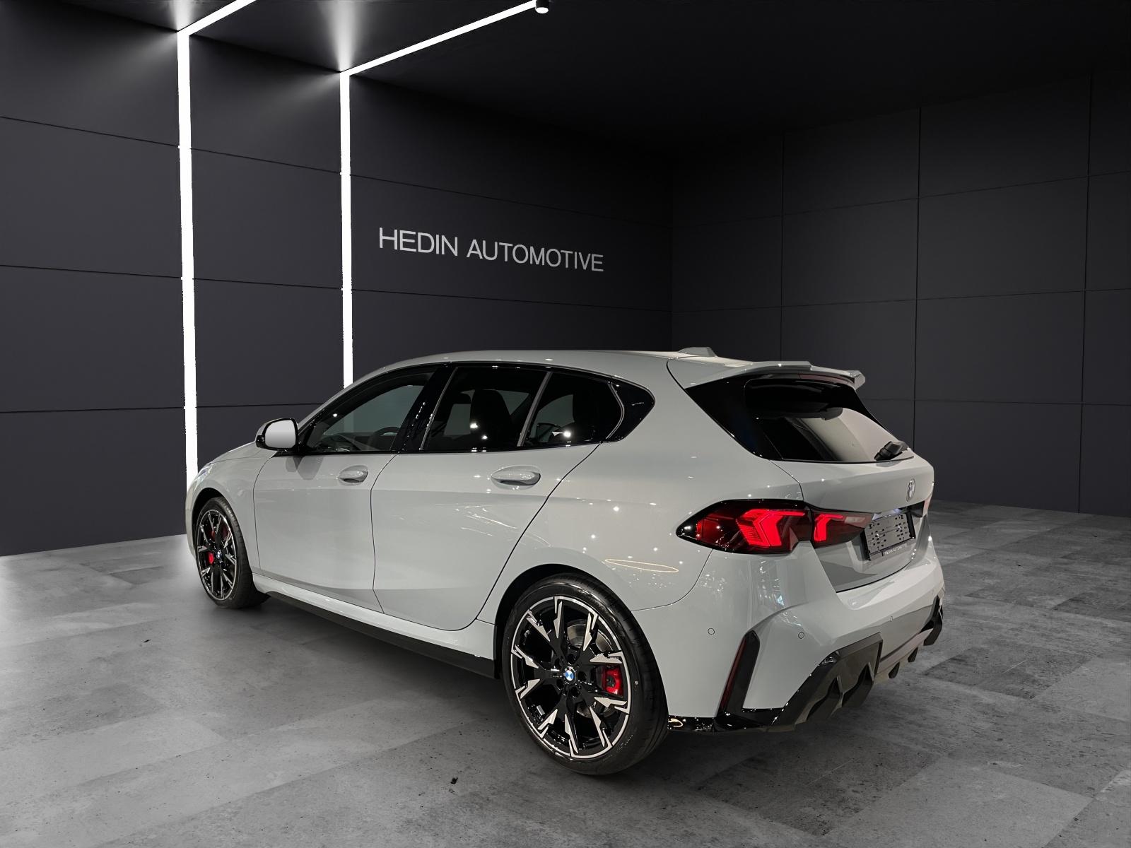 BMW 123 xDrive-showroom-element-3